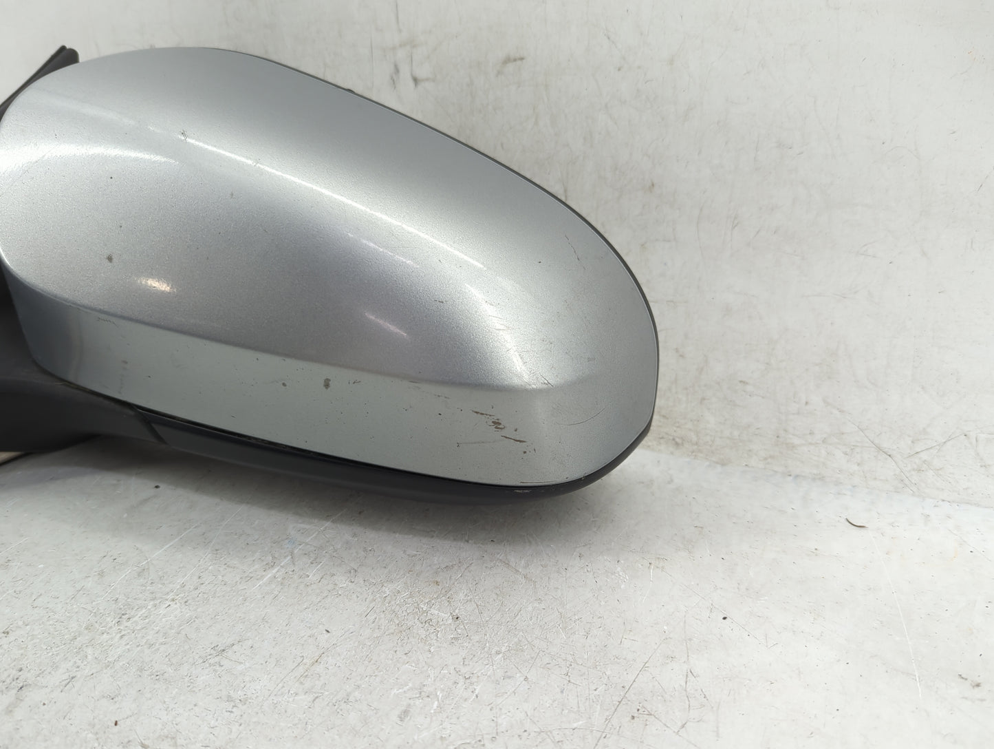 2015-2017 Toyota Camry Driver Side View Mirror - Left Door Mirror OEM Used - Oemusedautoparts1.com