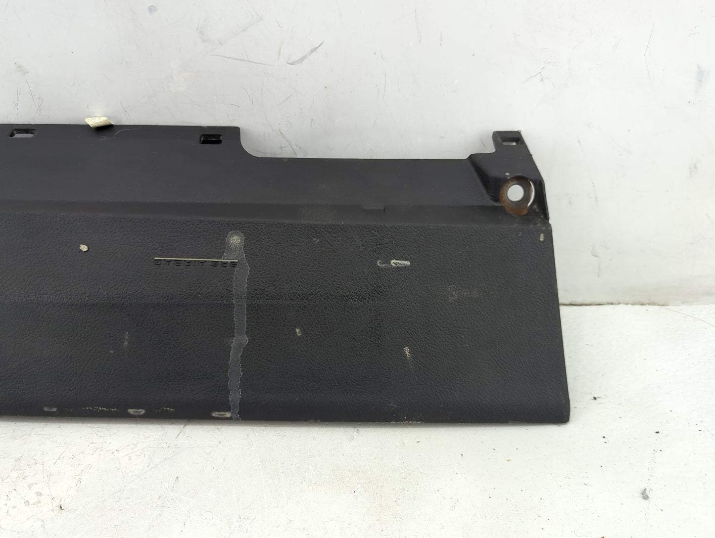 2012-2017 Toyota Camry Air Bag Passenger Right Knee OEM Fits Fits 2012 2013 2014 2015 2016 2017 OEM Used Auto Parts - Oemuse