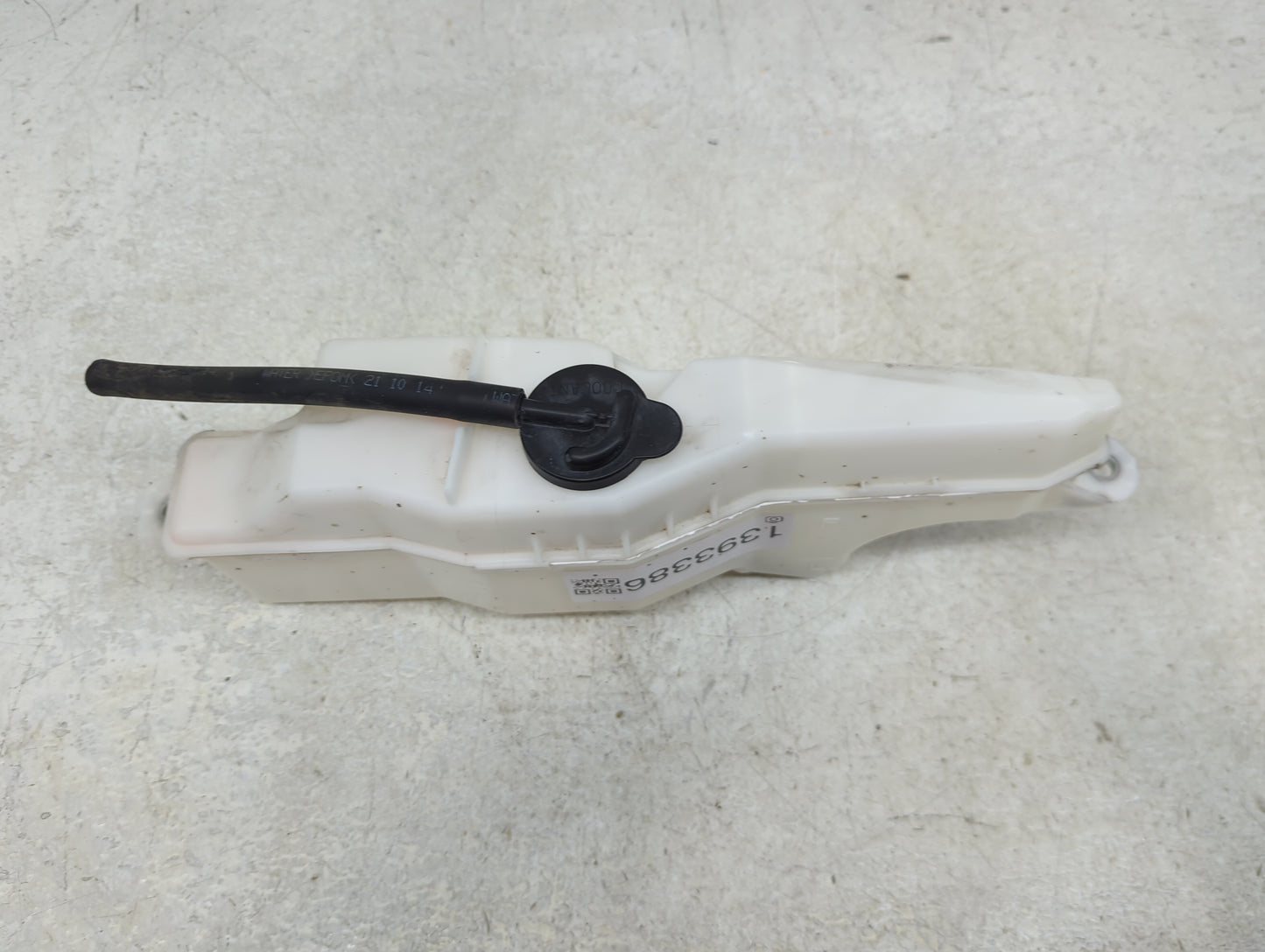 2012-2017 Toyota Camry Radiator Coolant Overflow Expansion Tank Bottle - Oemusedautoparts1.com
