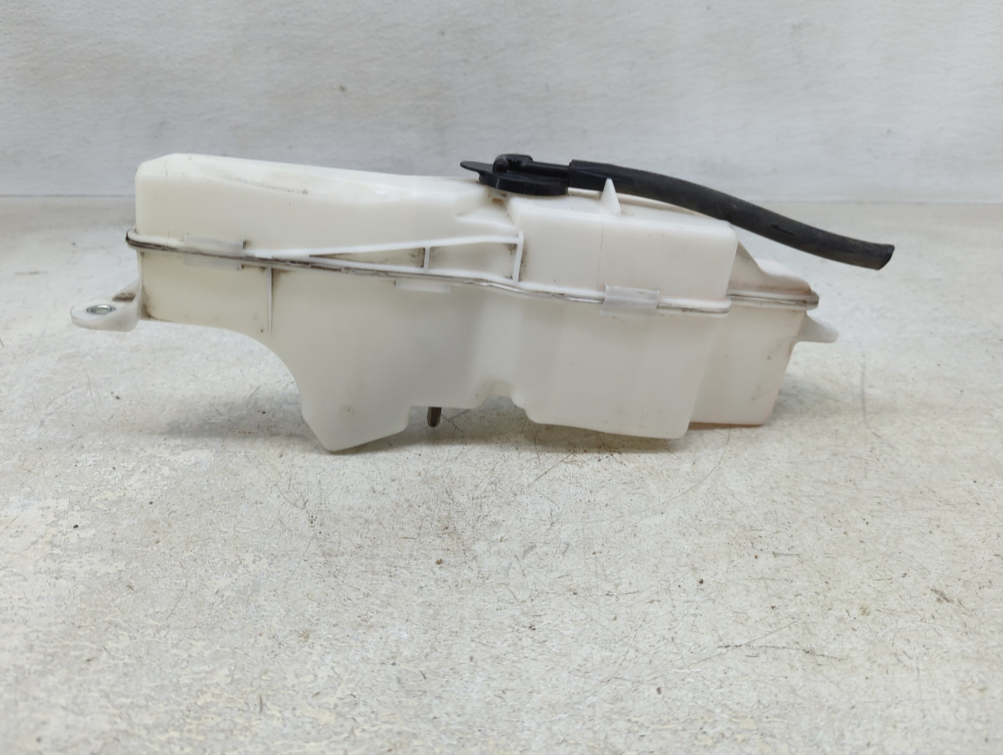 2012-2017 Toyota Camry Radiator Coolant Overflow Expansion Tank Bottle - Oemusedautoparts1.com