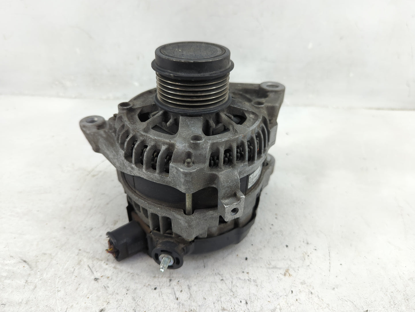 2015-2017 Toyota Camry Alternator Replacement Generator Charging Assembly Engine OEM P/N:27060-0V170 Fits OEM Used Auto Part