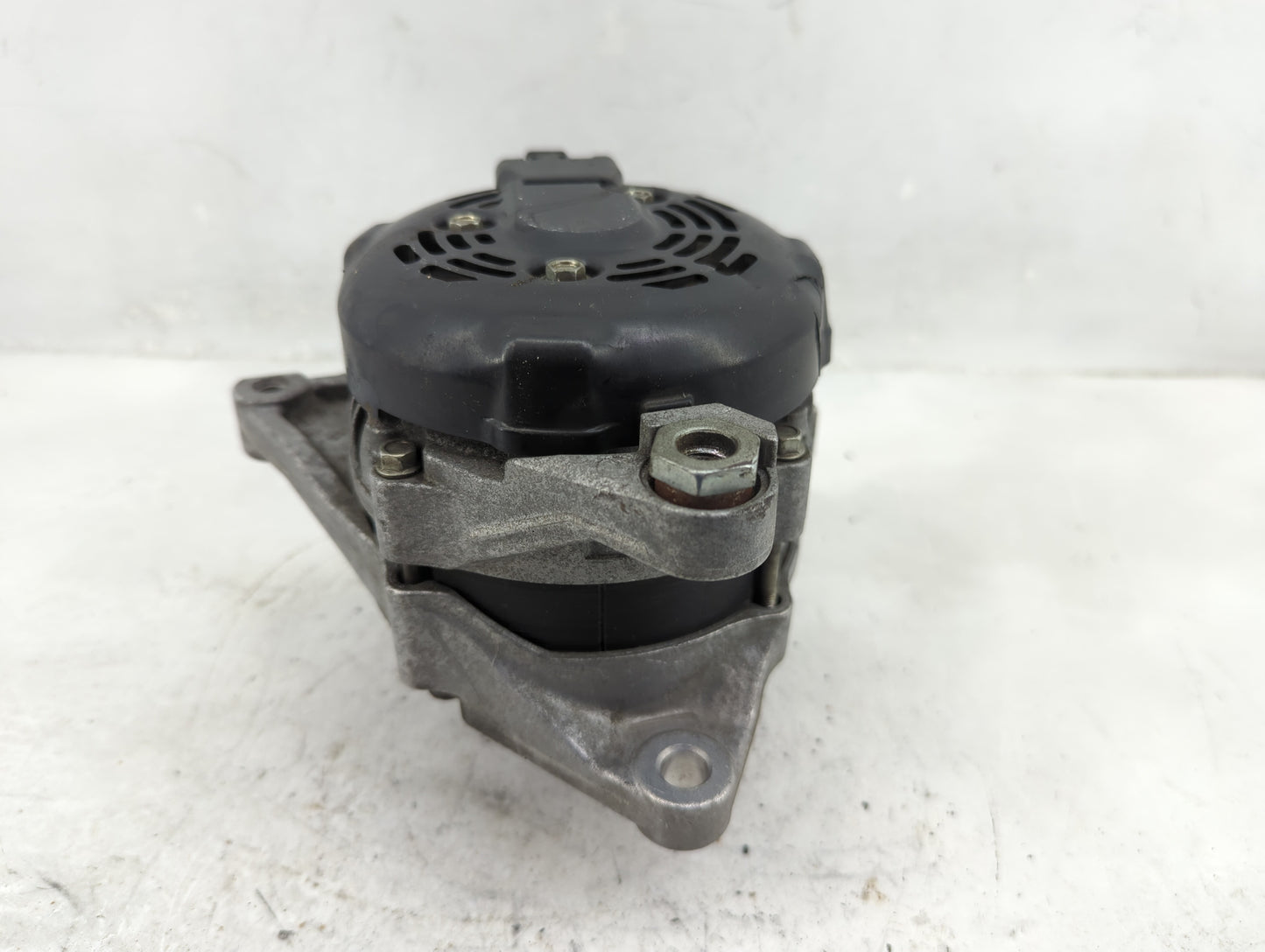2015-2017 Toyota Camry Alternator Replacement Generator Charging Assembly Engine OEM P/N:27060-0V170 Fits OEM Used Auto Part