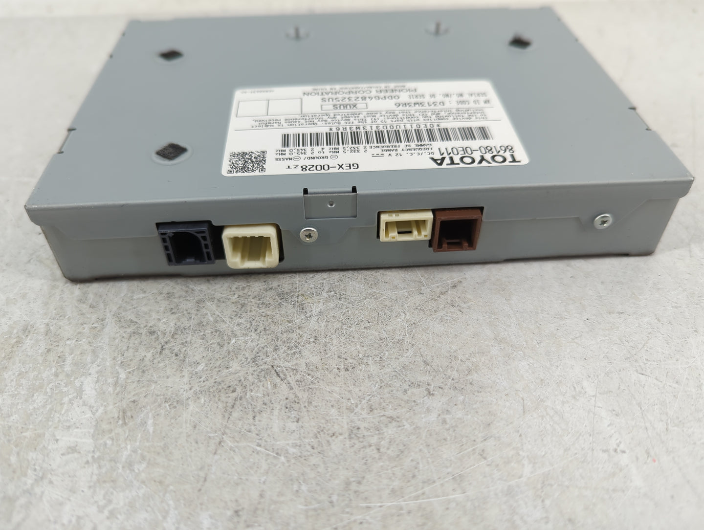2014-2017 Toyota Camry Radio AM FM Cd Player Receiver Replacement P/N:86180-0E011 Fits OEM Used Auto Parts - Oemusedautopart