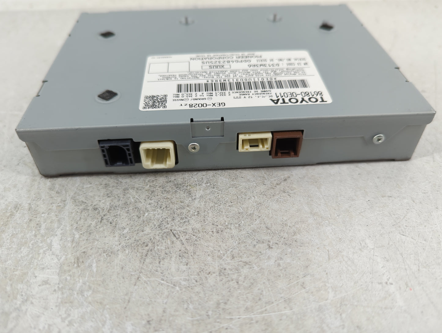 2014-2017 Toyota Camry Radio AM FM Cd Player Receiver Replacement P/N:86180-0E011 Fits OEM Used Auto Parts - Oemusedautopart
