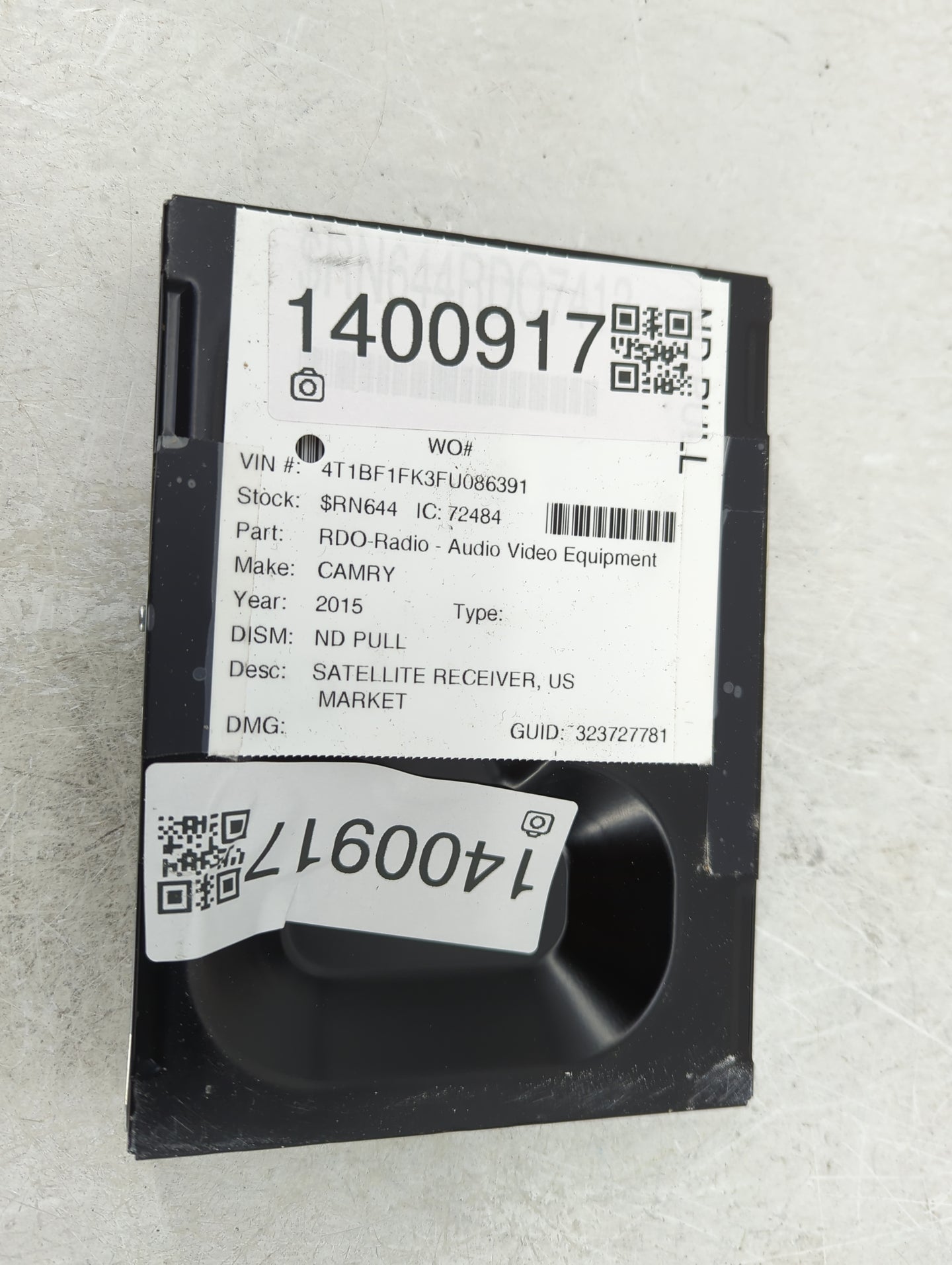 2014-2017 Toyota Camry Radio AM FM Cd Player Receiver Replacement P/N:86180-0E011 Fits OEM Used Auto Parts - Oemusedautopart