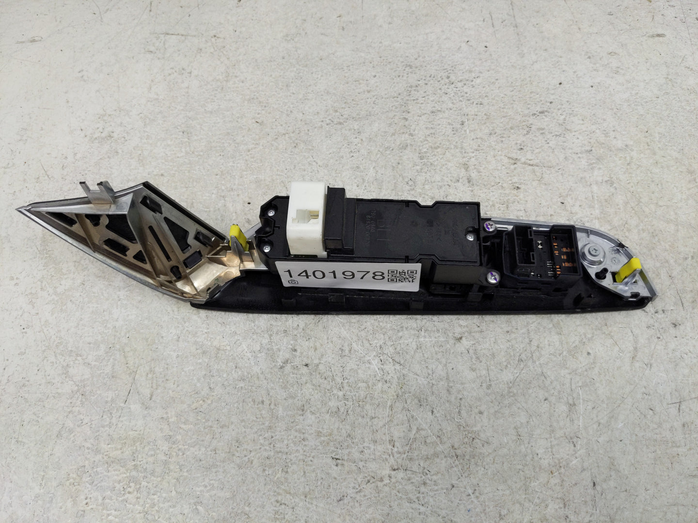 2015-2017 Toyota Camry Master Power Window Switch Replacement Driver Side Left P/N:84820-06120 Fits Fits 2015 2016 2017 OEM 