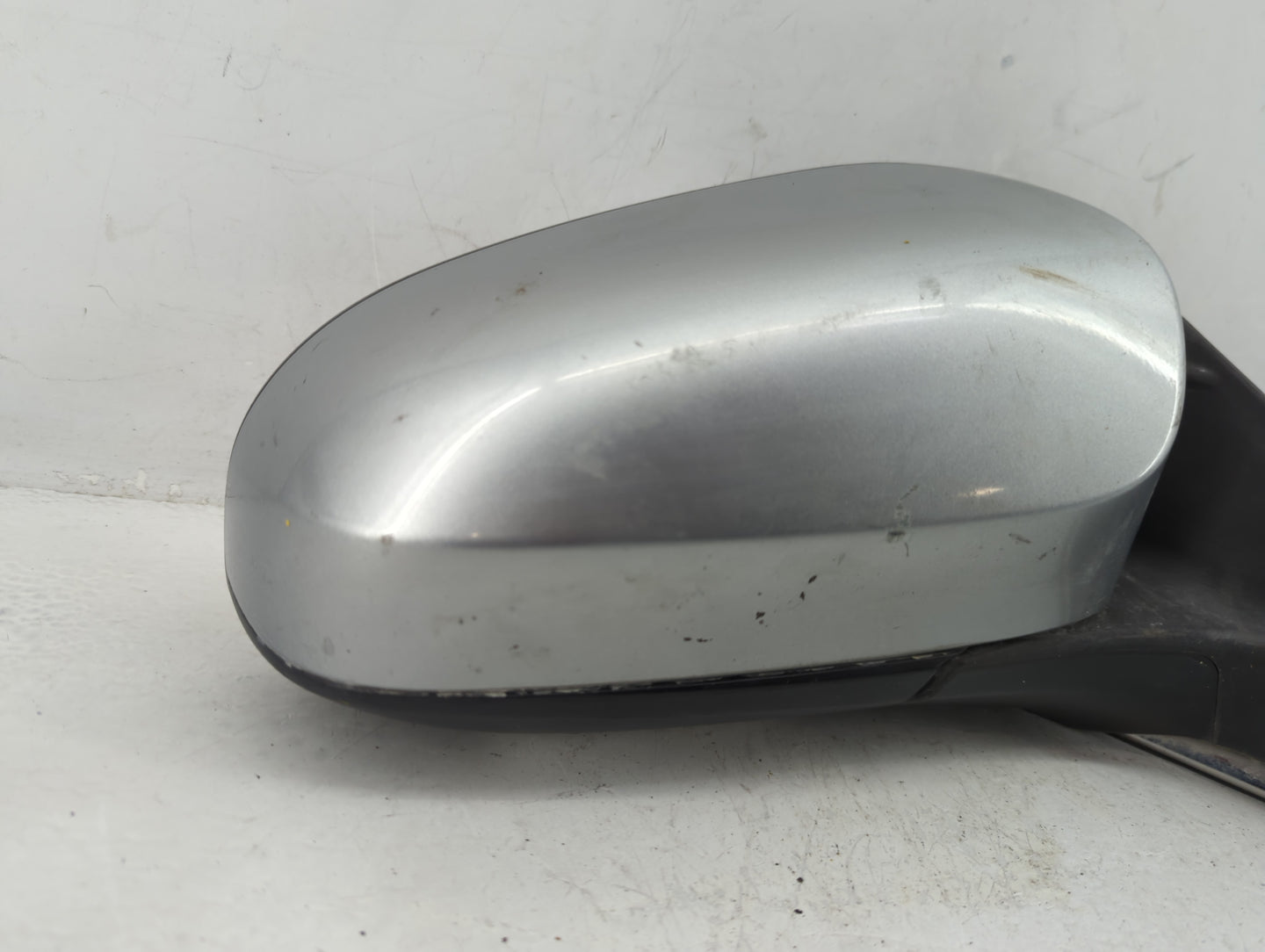 2015-2017 Toyota Camry Passenger Side View Mirror - Right Door Mirror OEM Used - Oemusedautoparts1.com