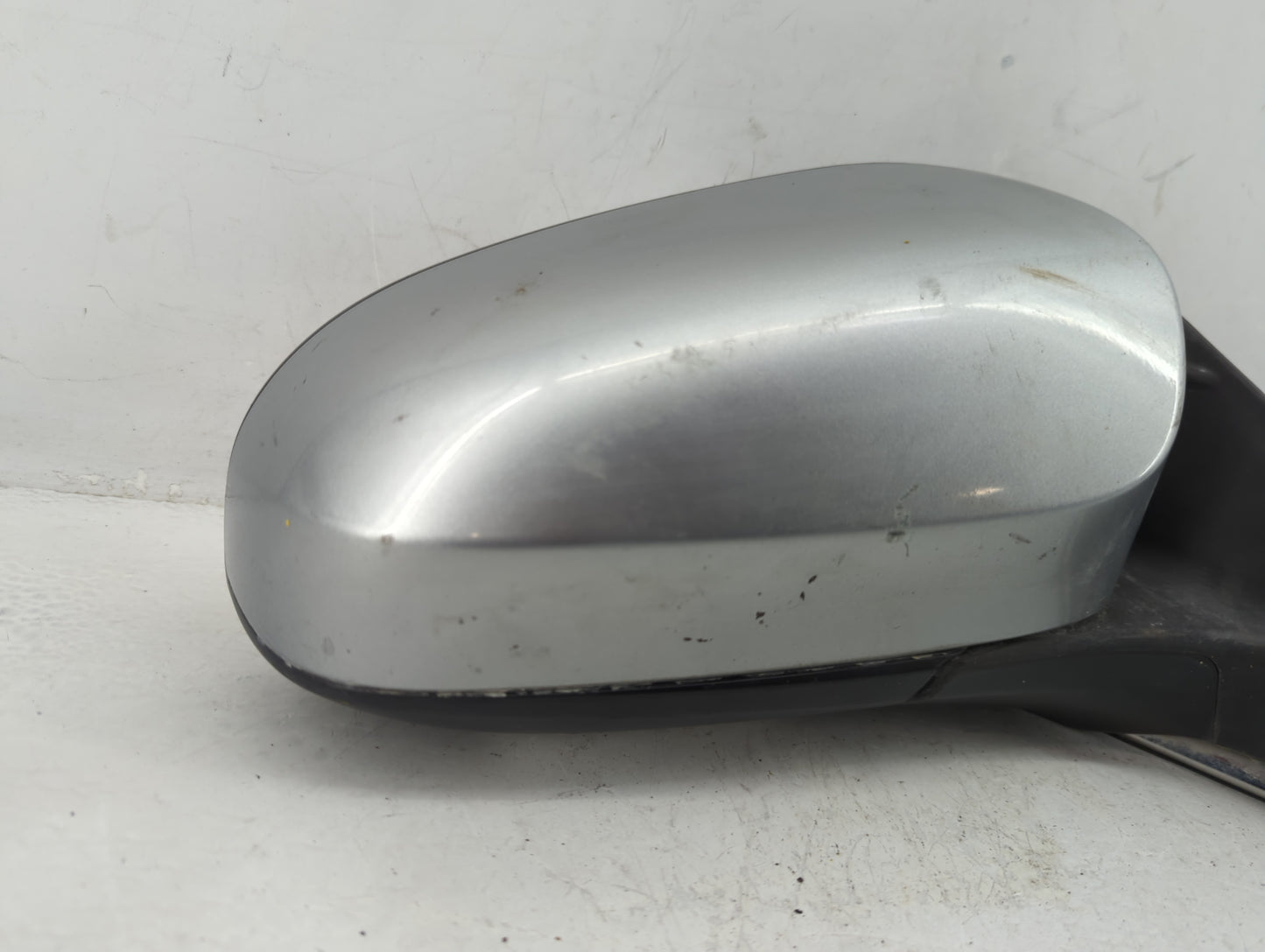 2015-2017 Toyota Camry Passenger Side View Mirror - Right Door Mirror OEM Used - Oemusedautoparts1.com