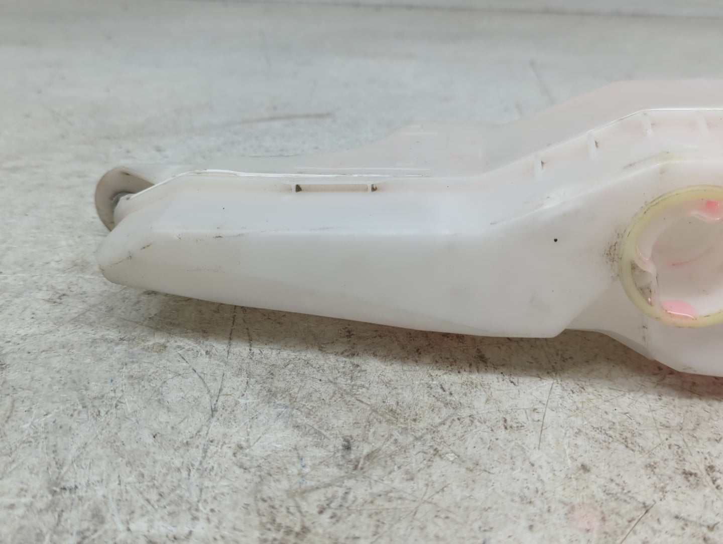 2012-2017 Toyota Camry Radiator Coolant Overflow Expansion Tank Bottle - Oemusedautoparts1.com