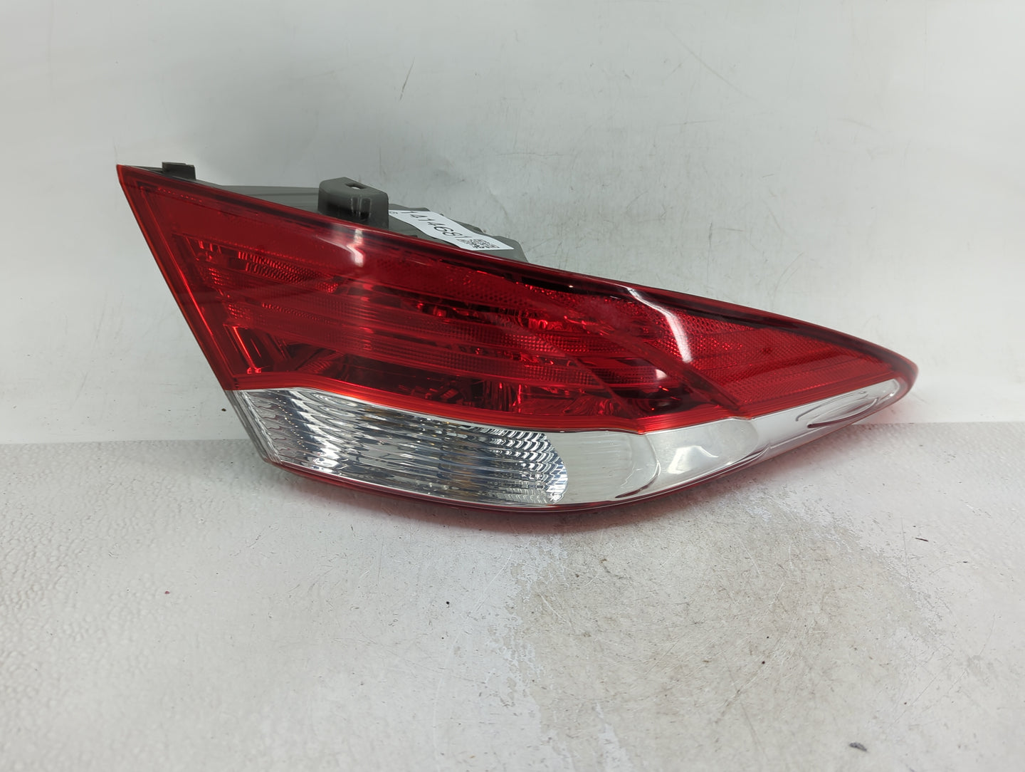 2015-2017 Toyota Camry Tail Light Assembly Passenger Right OEM P/N:8156006640 Fits Fits 2015 2016 2017 OEM Used Auto Parts -