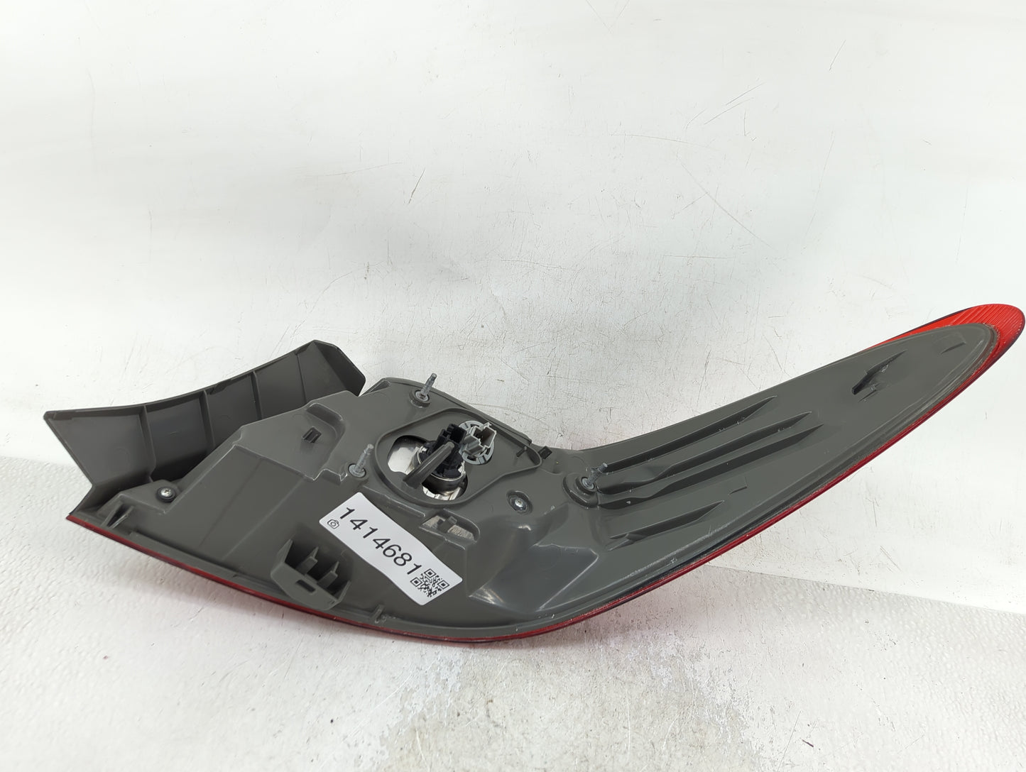 2015-2017 Toyota Camry Tail Light Assembly Passenger Right OEM P/N:8156006640 Fits Fits 2015 2016 2017 OEM Used Auto Parts -