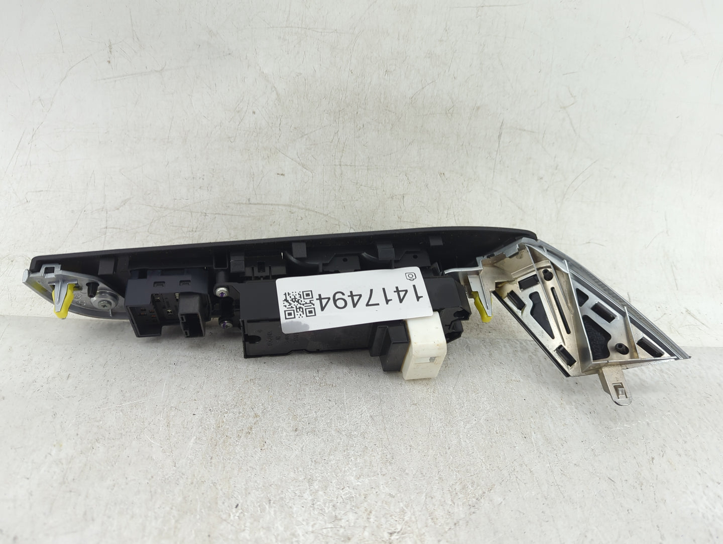 2015-2017 Toyota Camry Master Power Window Switch Replacement Driver Side Left Fits Fits 2015 2016 2017 OEM Used Auto Parts 