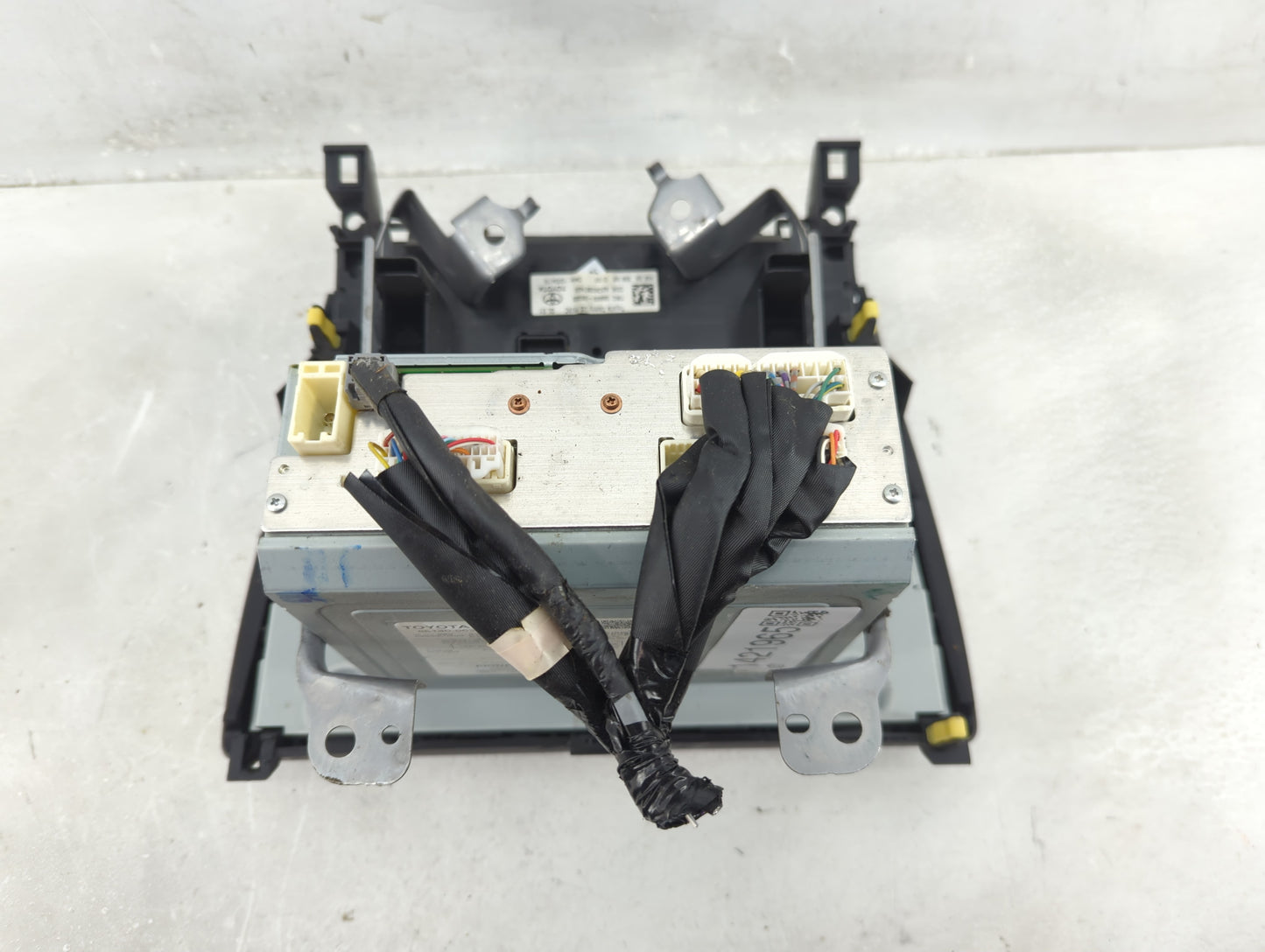 2014-2017 Toyota Camry Radio AM FM Cd Player Receiver Replacement P/N:86140-06370 Fits OEM Used Auto Parts - Oemusedautopart