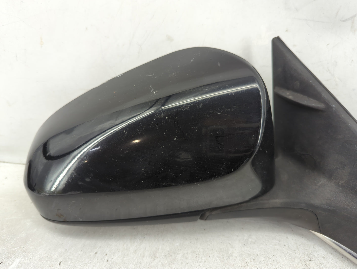 2015-2017 Toyota Camry Passenger Side View Mirror - Right Door Mirror OEM Used - Oemusedautoparts1.com