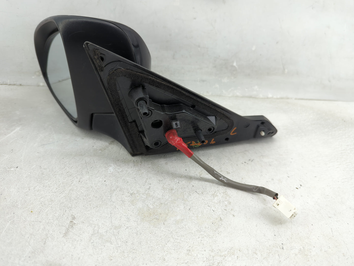 2015-2017 Toyota Camry Driver Side View Mirror - Left Door Mirror OEM Used - Oemusedautoparts1.com