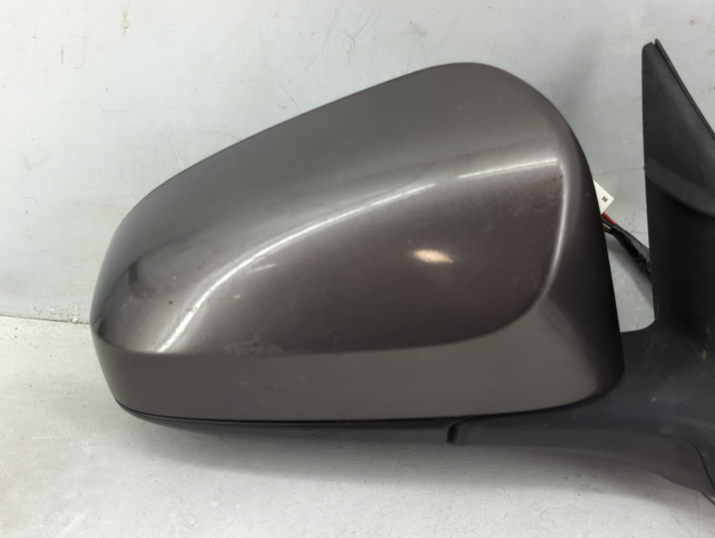 2015-2017 Toyota Camry Passenger Side View Mirror - Right Door Mirror OEM Used - Oemusedautoparts1.com