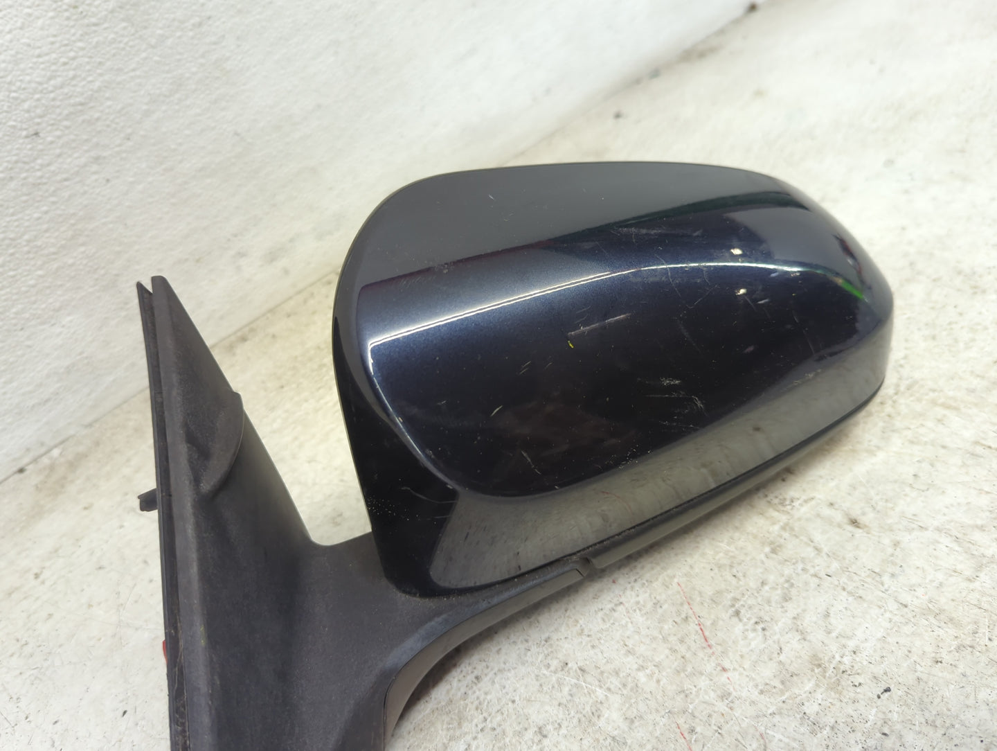 2015-2017 Toyota Camry Driver Side View Mirror - Left Door Mirror OEM Used - Oemusedautoparts1.com