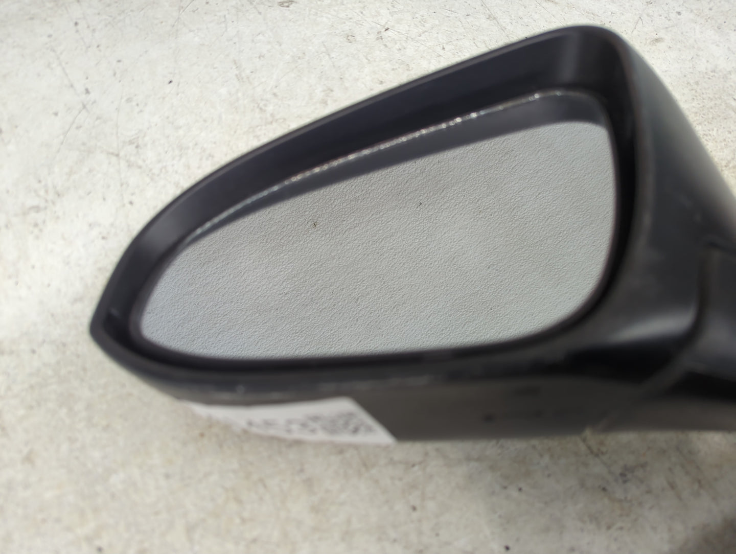 2015-2017 Toyota Camry Driver Side View Mirror - Left Door Mirror OEM Used - Oemusedautoparts1.com