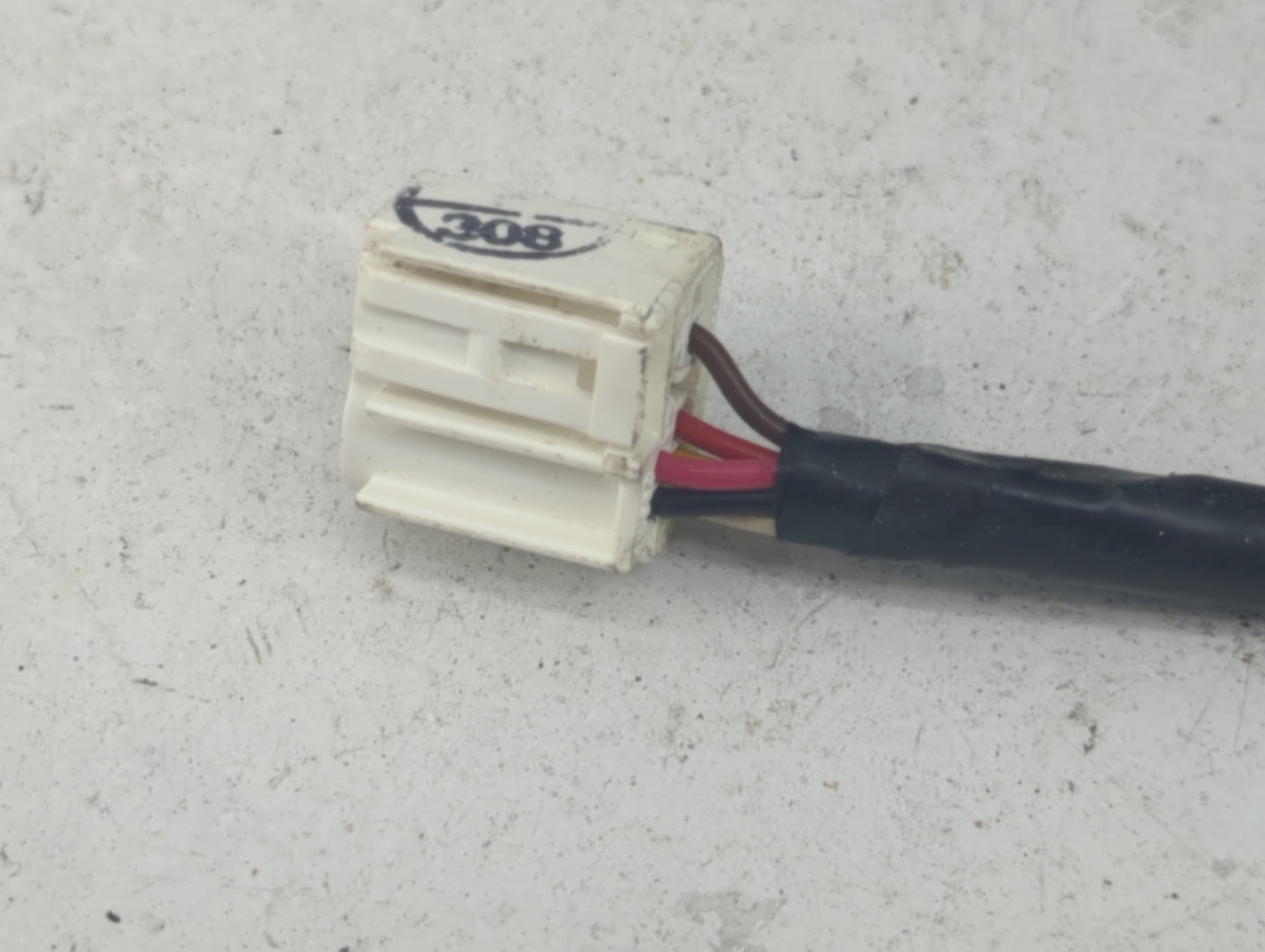 2015-2017 Toyota Camry Driver Side View Mirror - Left Door Mirror OEM Used - Oemusedautoparts1.com