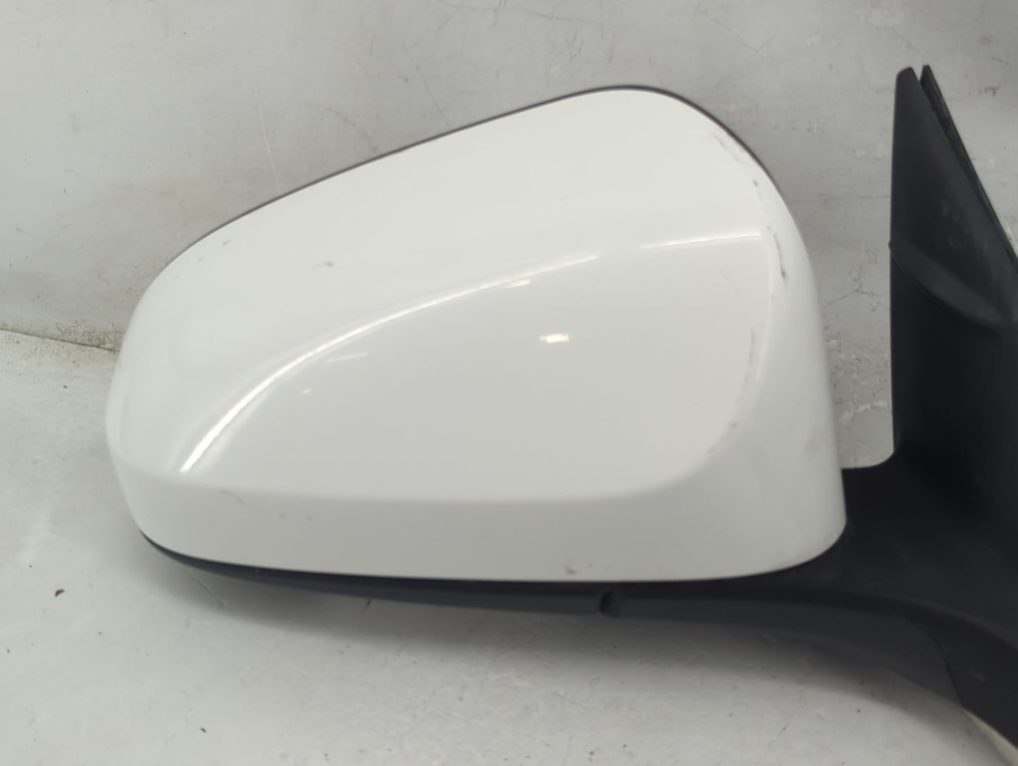2015-2017 Toyota Camry Passenger Side View Mirror - Right Door Mirror OEM Used - Oemusedautoparts1.com