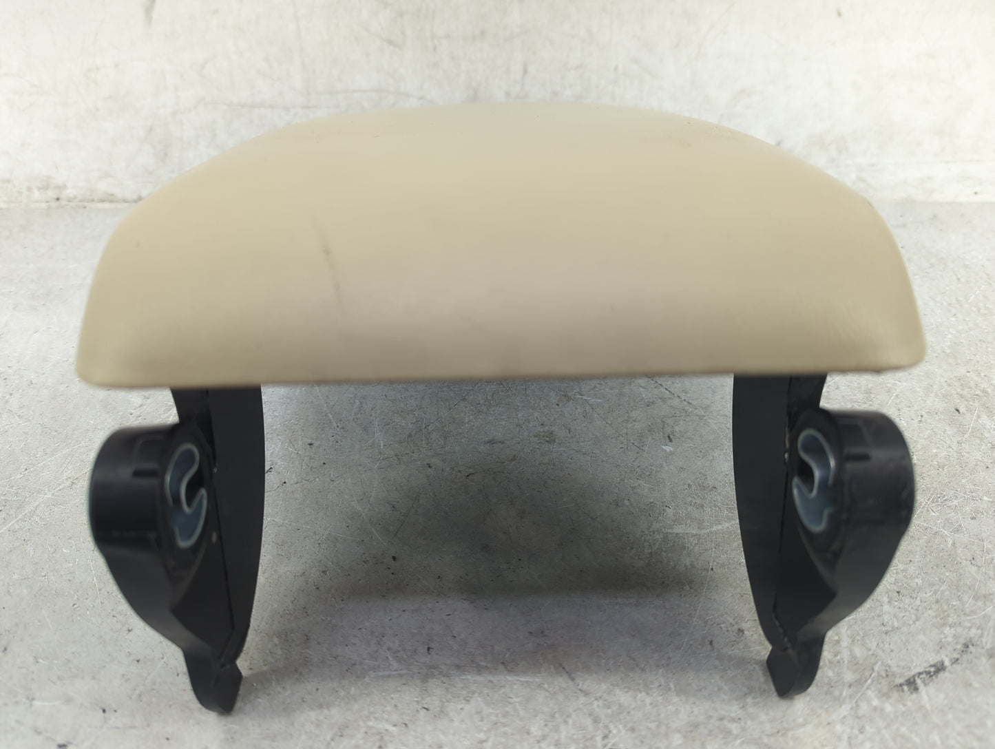 2015 Toyota Camry Center Console Armrest Cover Lid Fits OEM Used Auto Parts - Oemusedautoparts1.com