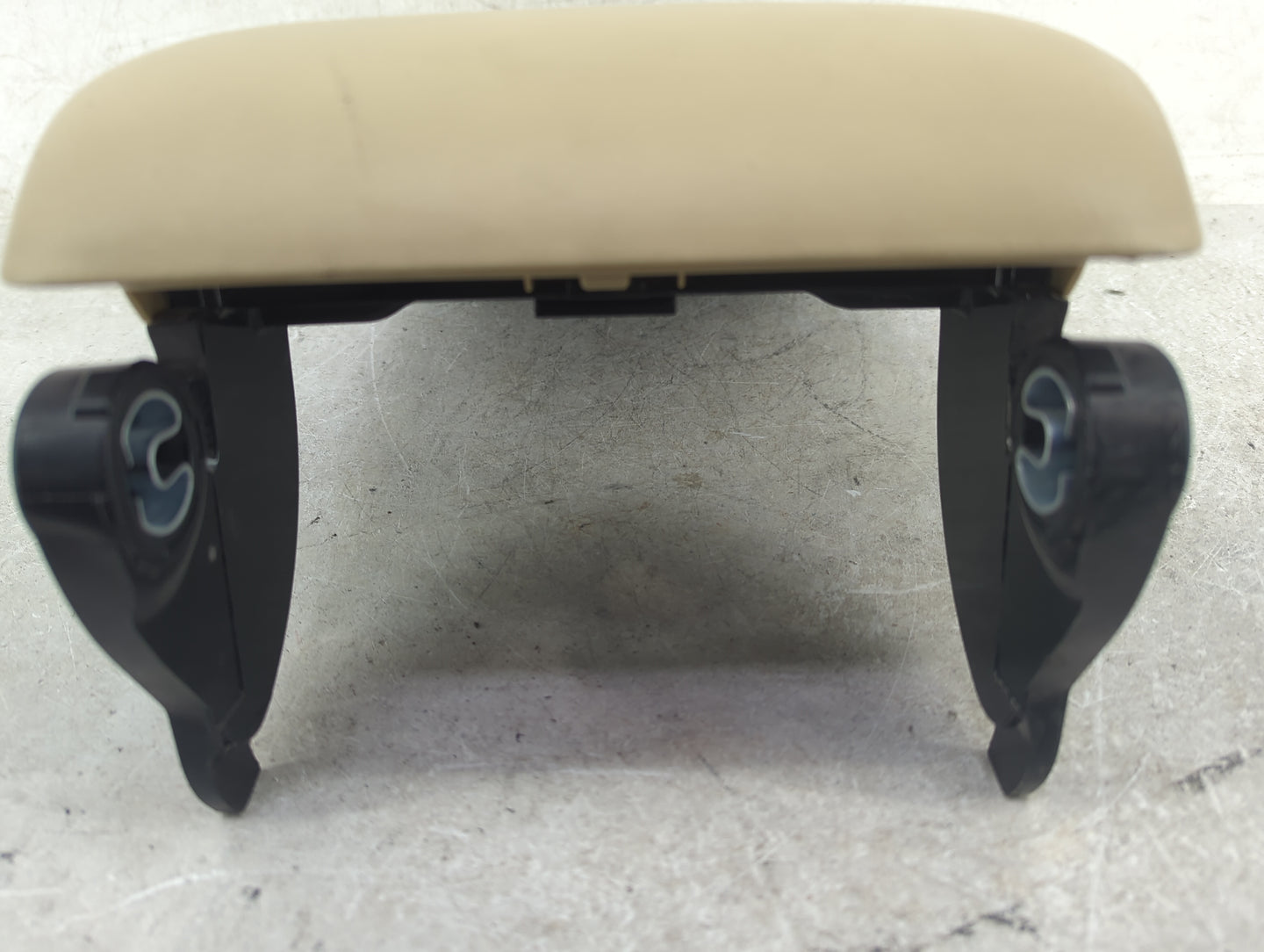 2015 Toyota Camry Center Console Armrest Cover Lid Fits OEM Used Auto Parts - Oemusedautoparts1.com