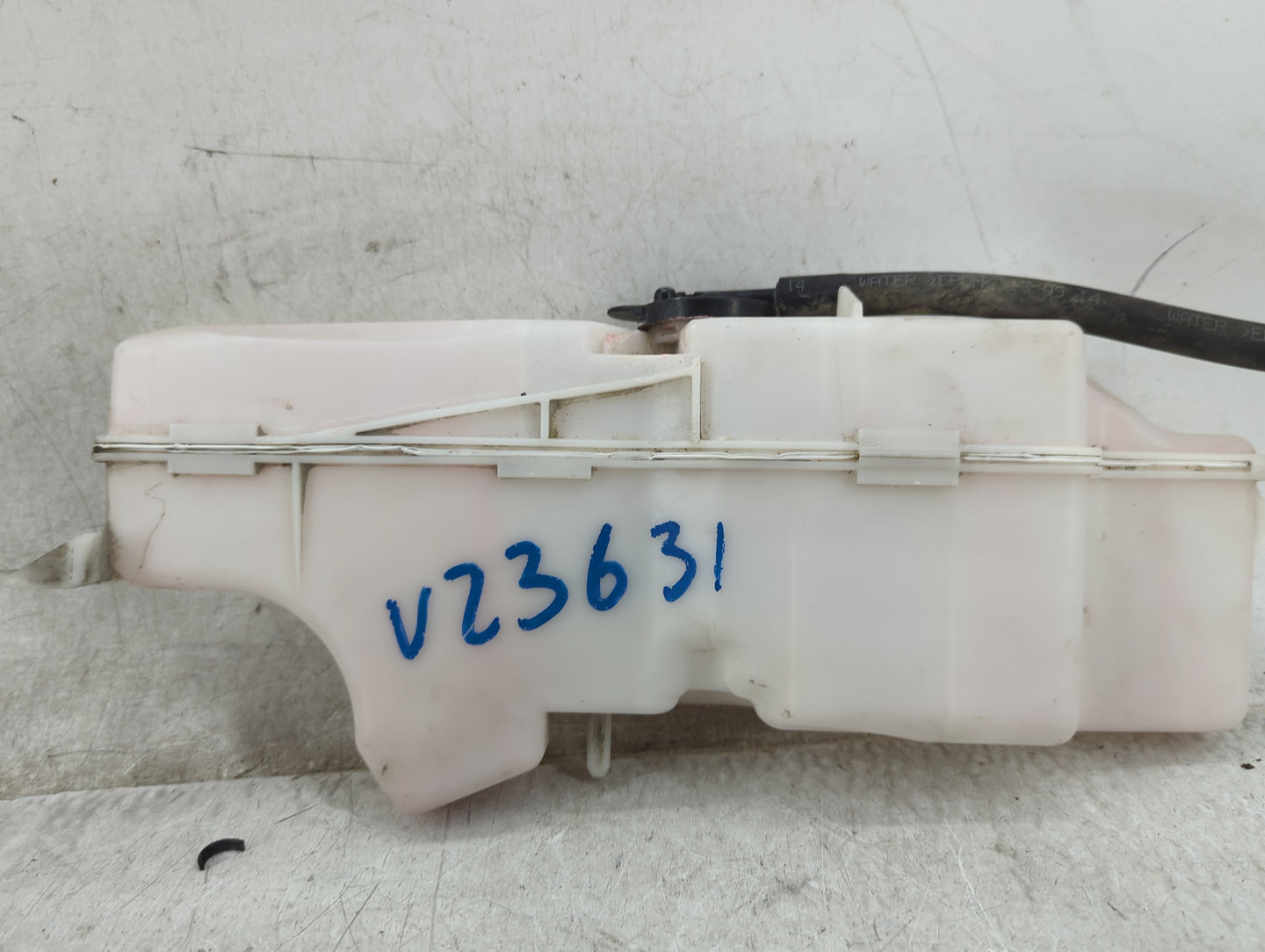 2012-2017 Toyota Camry Radiator Coolant Overflow Expansion Tank Bottle 1459933 - Oemusedautoparts1.com