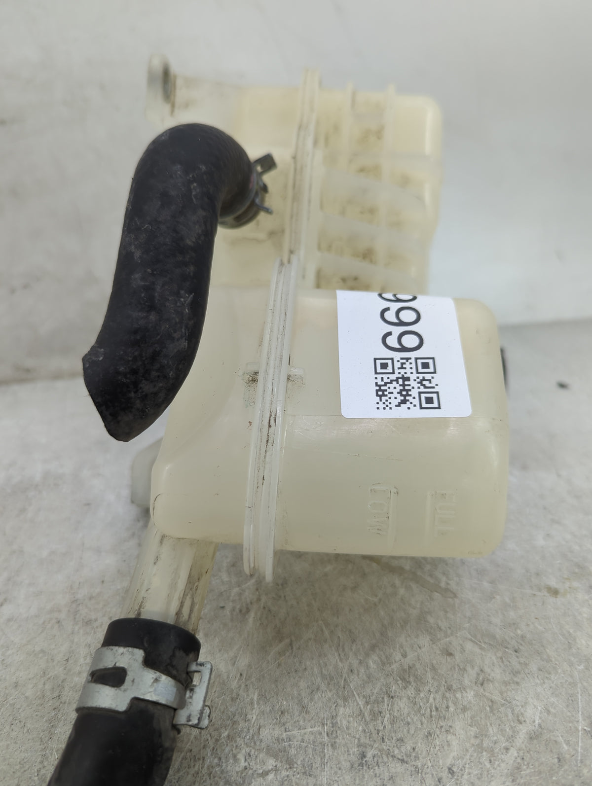 2012-2017 Toyota Camry Radiator Coolant Overflow Expansion Tank Bottle 1459999 - Oemusedautoparts1.com