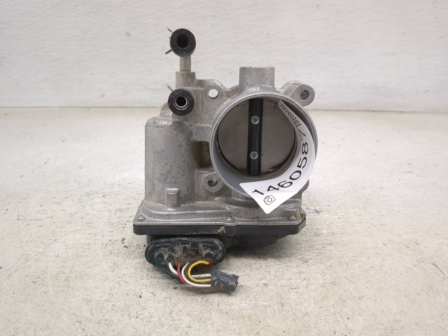 2012-2017 Toyota Camry Throttle Body P/N:22030-36020 Fits Fits 2012 2013 2014 2015 2016 2017 2018 2019 2020 2021 OEM Used Au