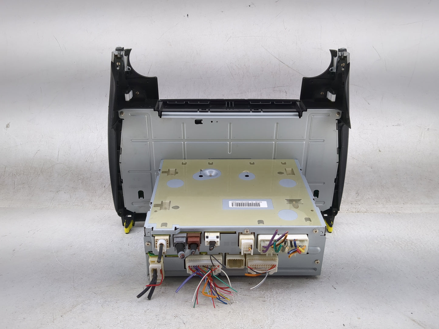 2015 Toyota Camry Radio AM FM Cd Player Receiver Replacement P/N:86100-06031 138000-54100101 Fits OEM Used Auto Parts - Oemu