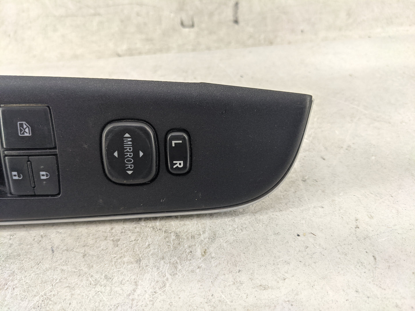 2015-2017 Toyota Camry Master Power Window Switch Replacement Driver Side Left P/N:74236-06010 Fits Fits 2015 2016 2017 OEM 