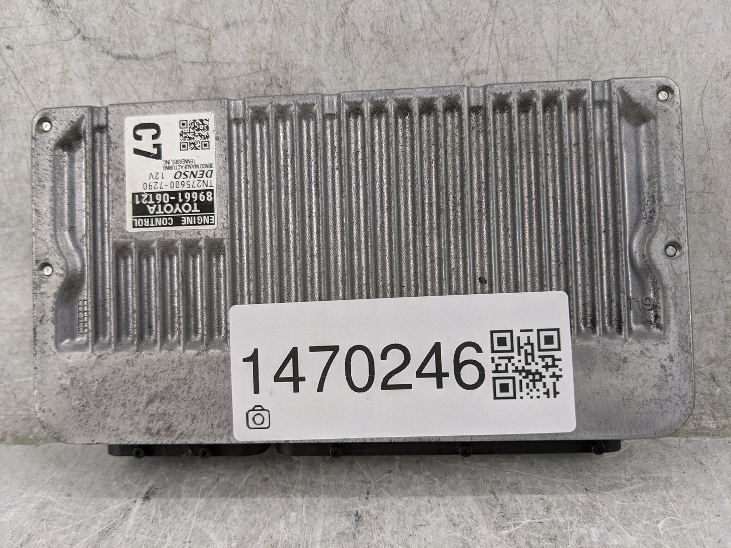 2015 Toyota Camry PCM Engine Control Computer ECU ECM PCU OEM P/N:89661-06T21 TN275600-7290 Fits OEM Used Auto Parts - Oemus