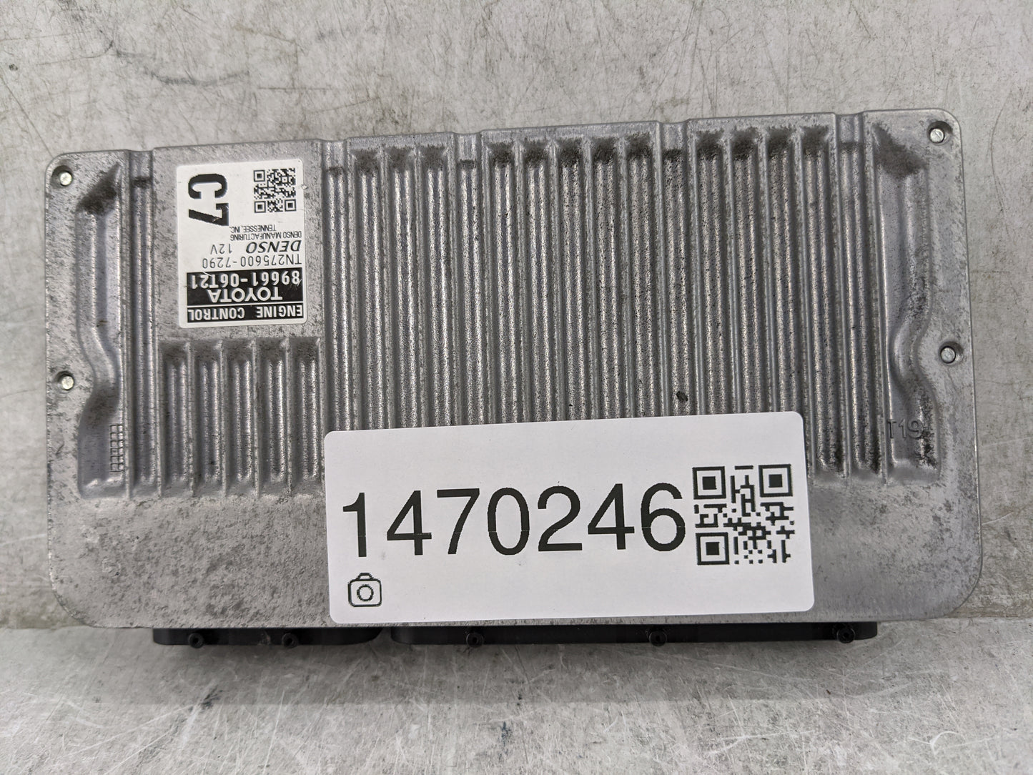 2015 Toyota Camry PCM Engine Control Computer ECU ECM PCU OEM P/N:89661-06T21 TN275600-7290 Fits OEM Used Auto Parts - Oemus