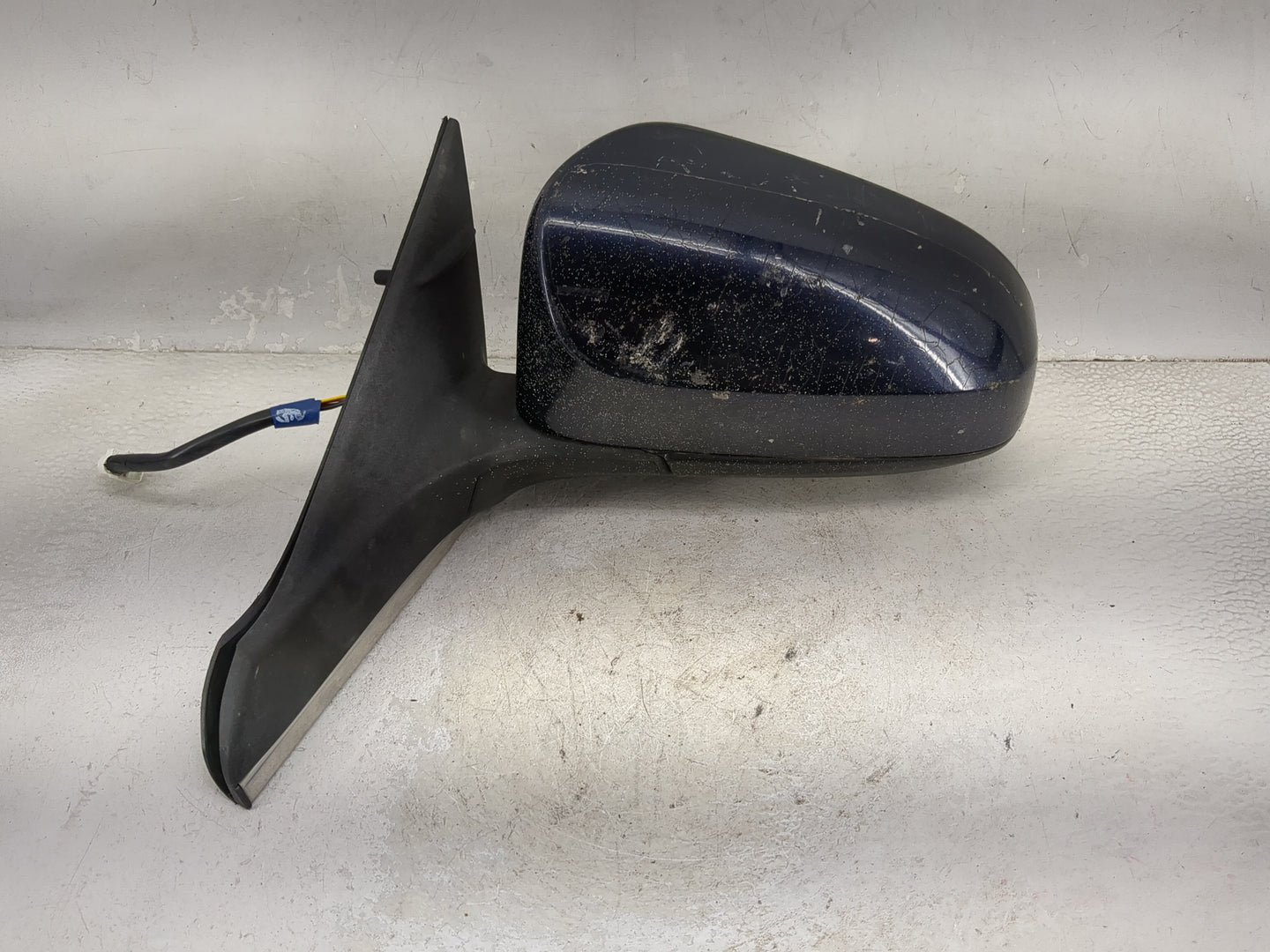 2015-2017 Toyota Camry Driver Side View Mirror - Left Door Mirror OEM Used - Oemusedautoparts1.com
