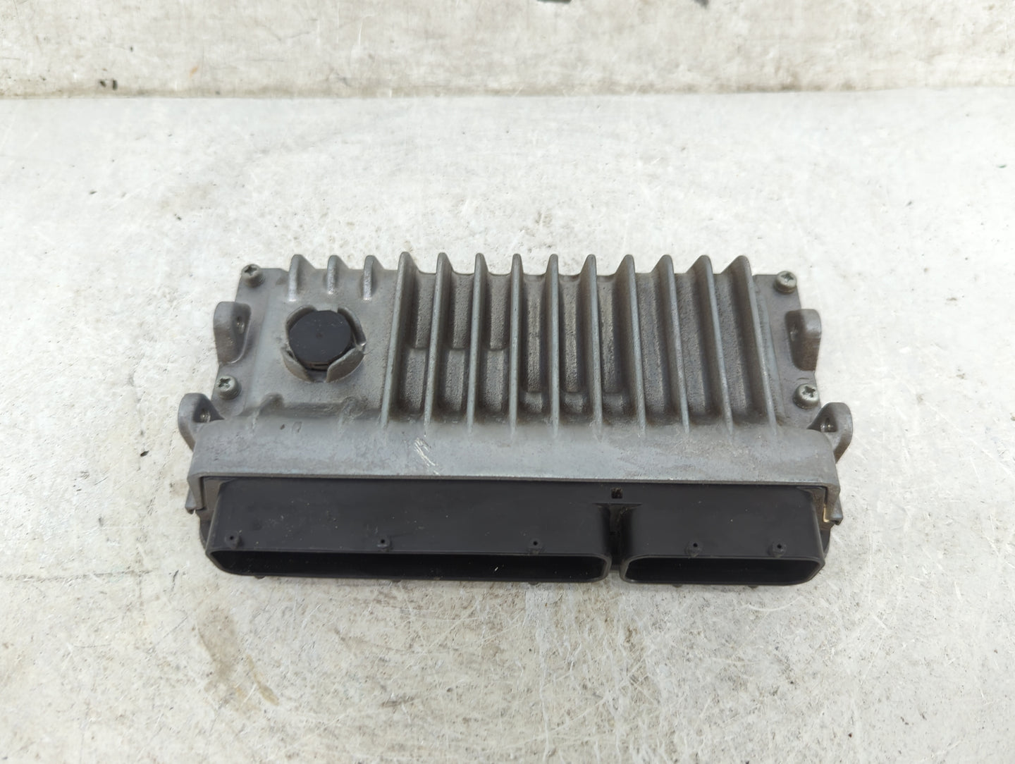2015 Toyota Camry PCM Engine Control Computer ECU ECM PCU OEM P/N:89661-06N10 TN275600-1720 Fits OEM Used Auto Parts - Oemus