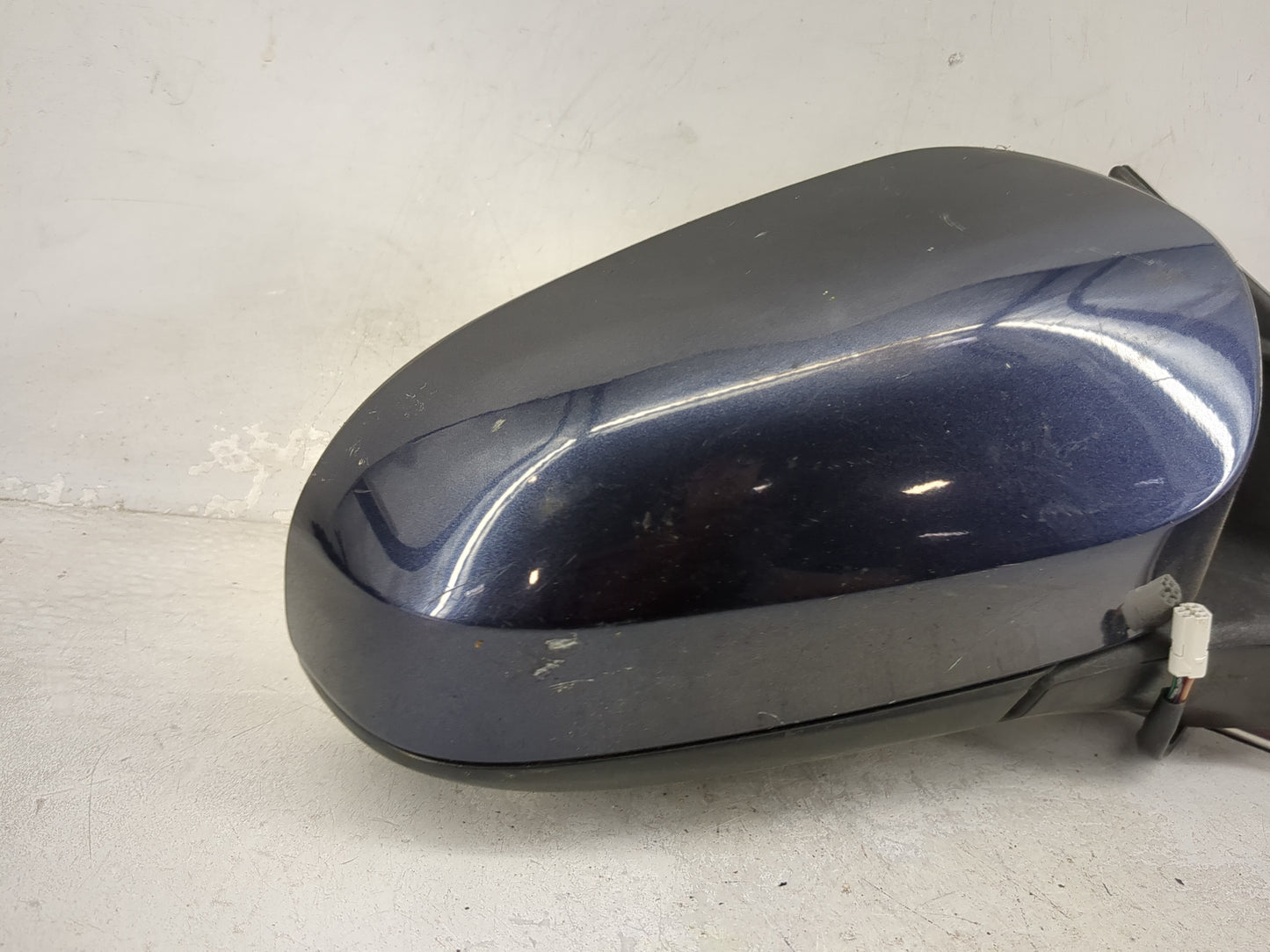 2015-2017 Toyota Camry Passenger Side View Mirror - Right Door Mirror OEM Used - Oemusedautoparts1.com