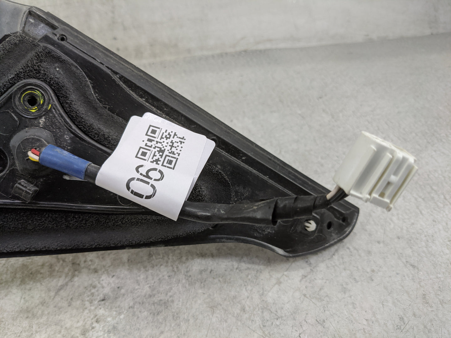 2015 Toyota Camry Passenger Side View Mirror - Right Door Mirror OEM Used - Oemusedautoparts1.com