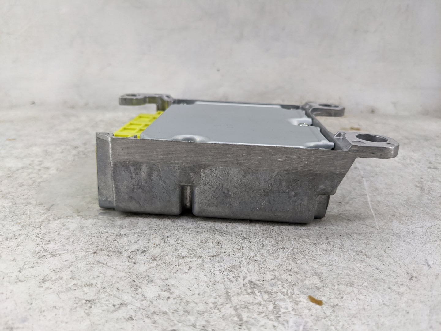 2015-2017 Toyota Camry Safety Restraint Srs Airbag Control Module 1479713 - Oemusedautoparts1.com