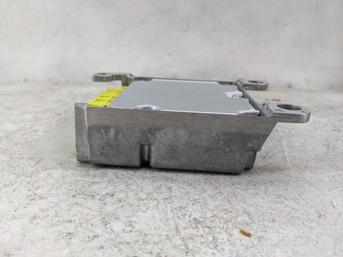 2015-2017 Toyota Camry Safety Restraint Srs Airbag Control Module 1479713 - Oemusedautoparts1.com