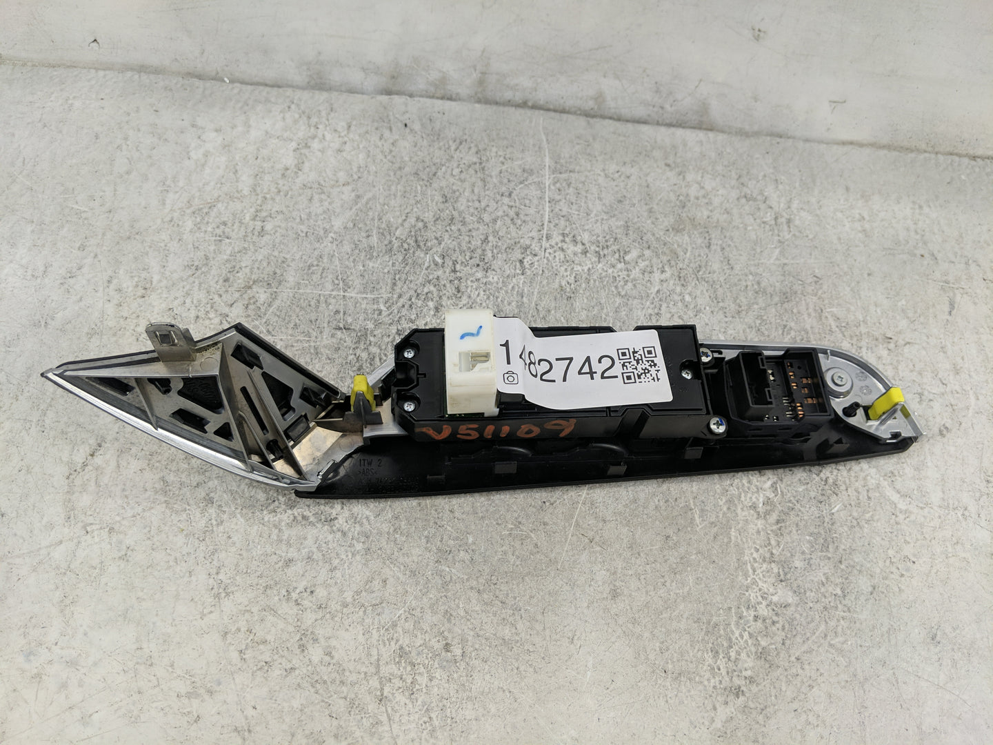 2015-2017 Toyota Camry Master Power Window Switch Replacement Driver Side Left P/N:74232-06640 74234-06020 Fits OEM Used Aut