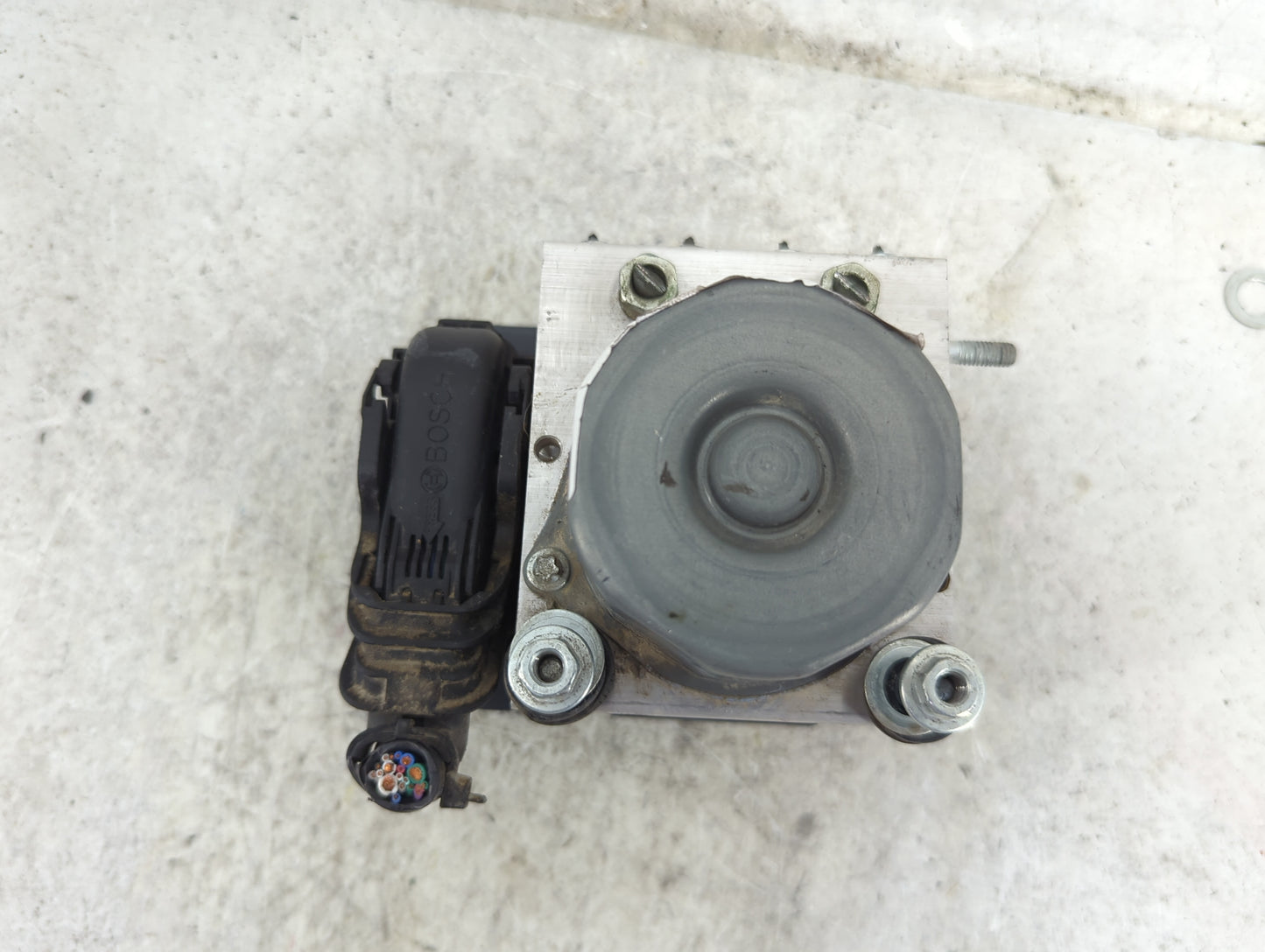 2015-2017 Toyota Camry ABS Pump Control Module Replacement P/N:0265243828 Fits Fits 2015 2016 2017 OEM Used Auto Parts - Oem