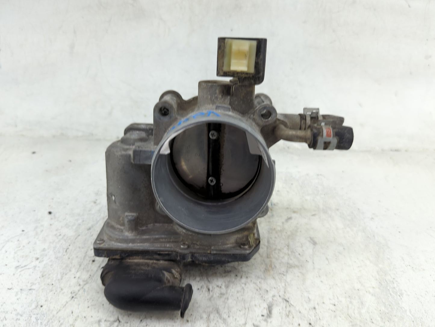 2010-2017 Toyota Camry Throttle Body P/N:22030-0V010 Fits Fits 2009 2010 2011 2012 2013 2014 2015 2016 2017 2018 2019 OEM Us
