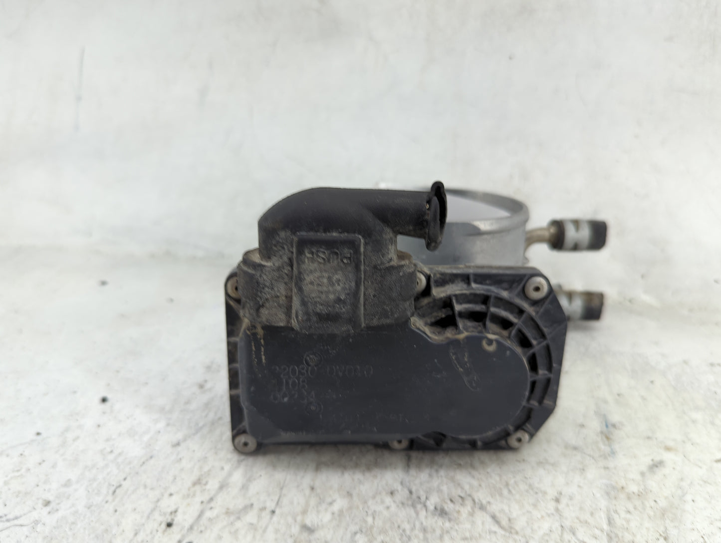 2010-2017 Toyota Camry Throttle Body P/N:22030-0V010 Fits Fits 2009 2010 2011 2012 2013 2014 2015 2016 2017 2018 2019 OEM Us