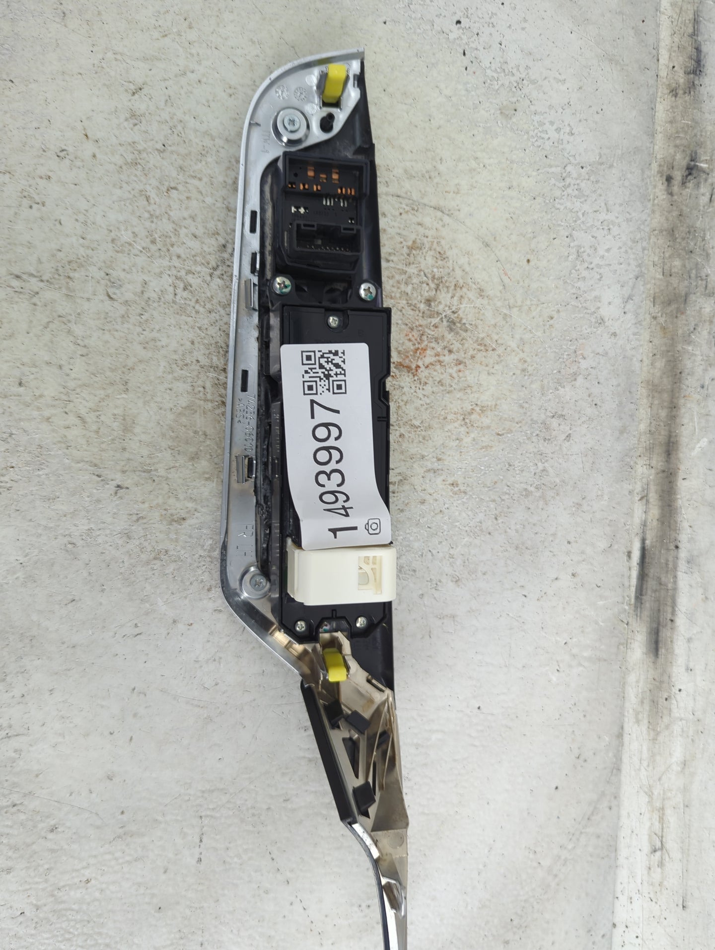 2015-2017 Toyota Camry Master Power Window Switch Replacement Driver Side Left Fits Fits 2015 2016 2017 OEM Used Auto Parts 