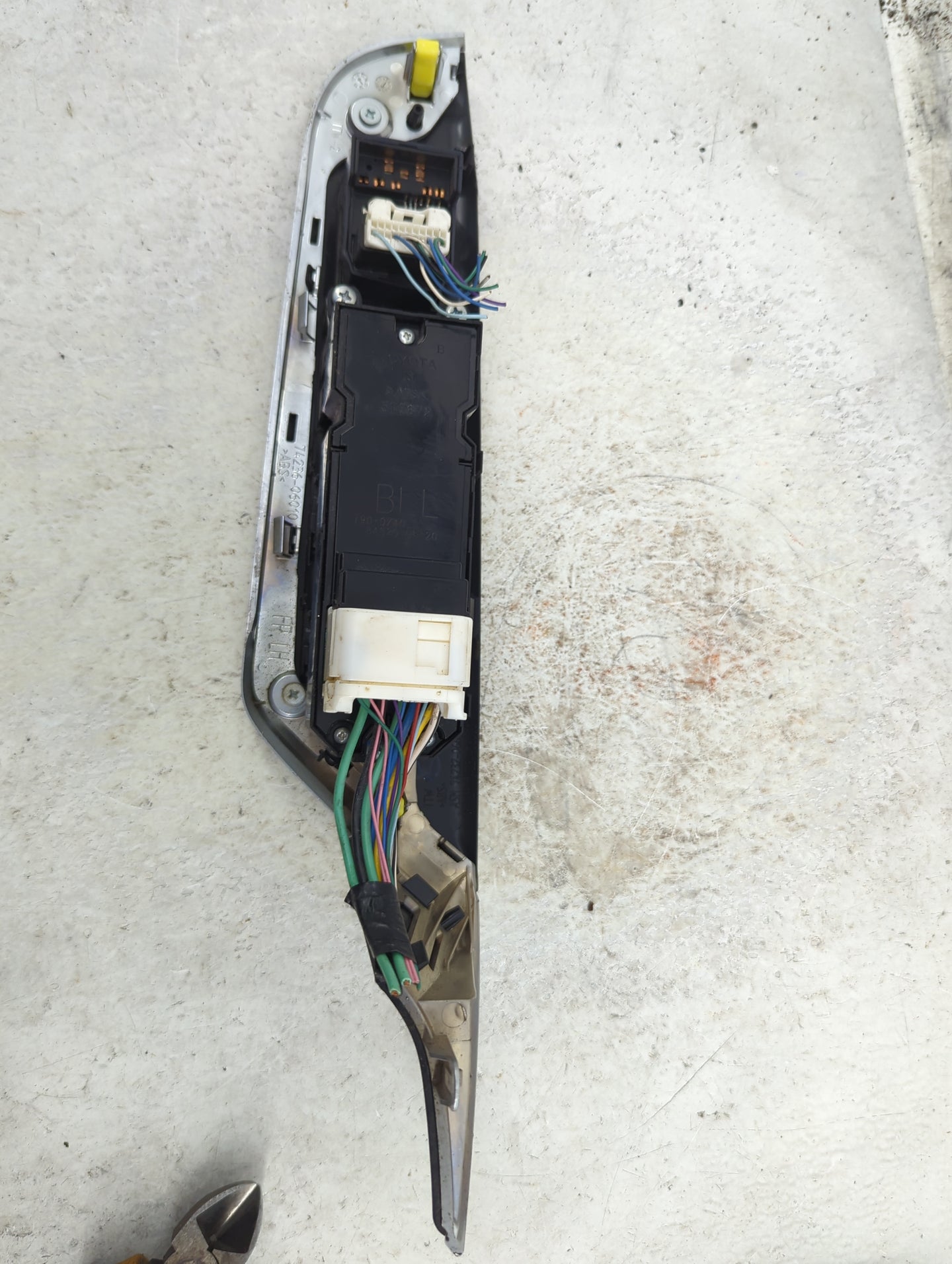 2015-2017 Toyota Camry Master Power Window Switch Replacement Driver Side Left P/N:515872 Fits Fits 2015 2016 2017 OEM Used 