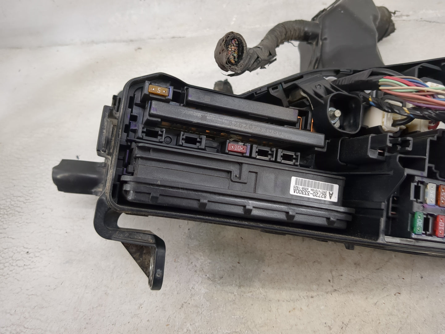 2012-2017 Toyota Camry Fusebox Fuse Box Panel Relay Module P/N:82720-33300A 82662-06170 Fits Fits 2012 2013 2014 2015 2016 2