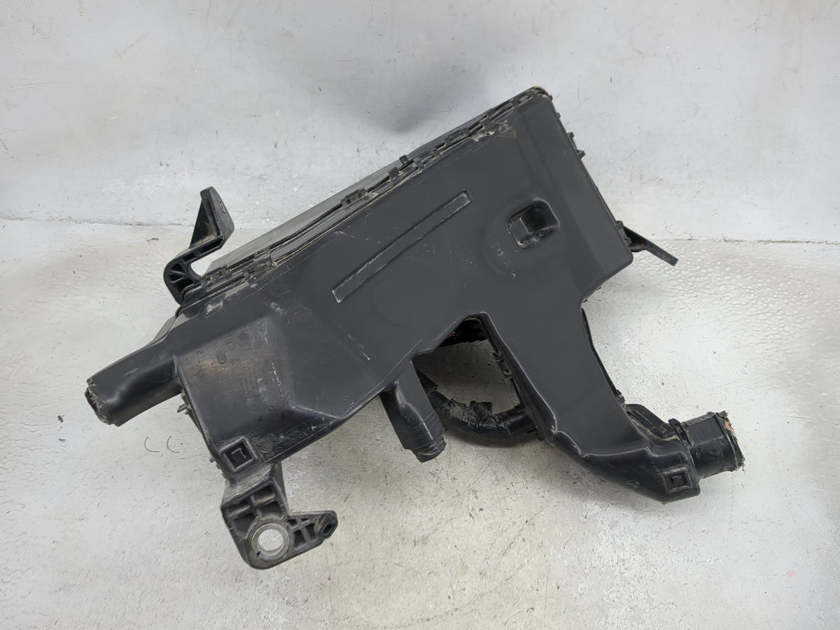 2012-2017 Toyota Camry Fusebox Fuse Box Panel Relay Module P/N:82720-33300A 82662-06170 Fits Fits 2012 2013 2014 2015 2016 2