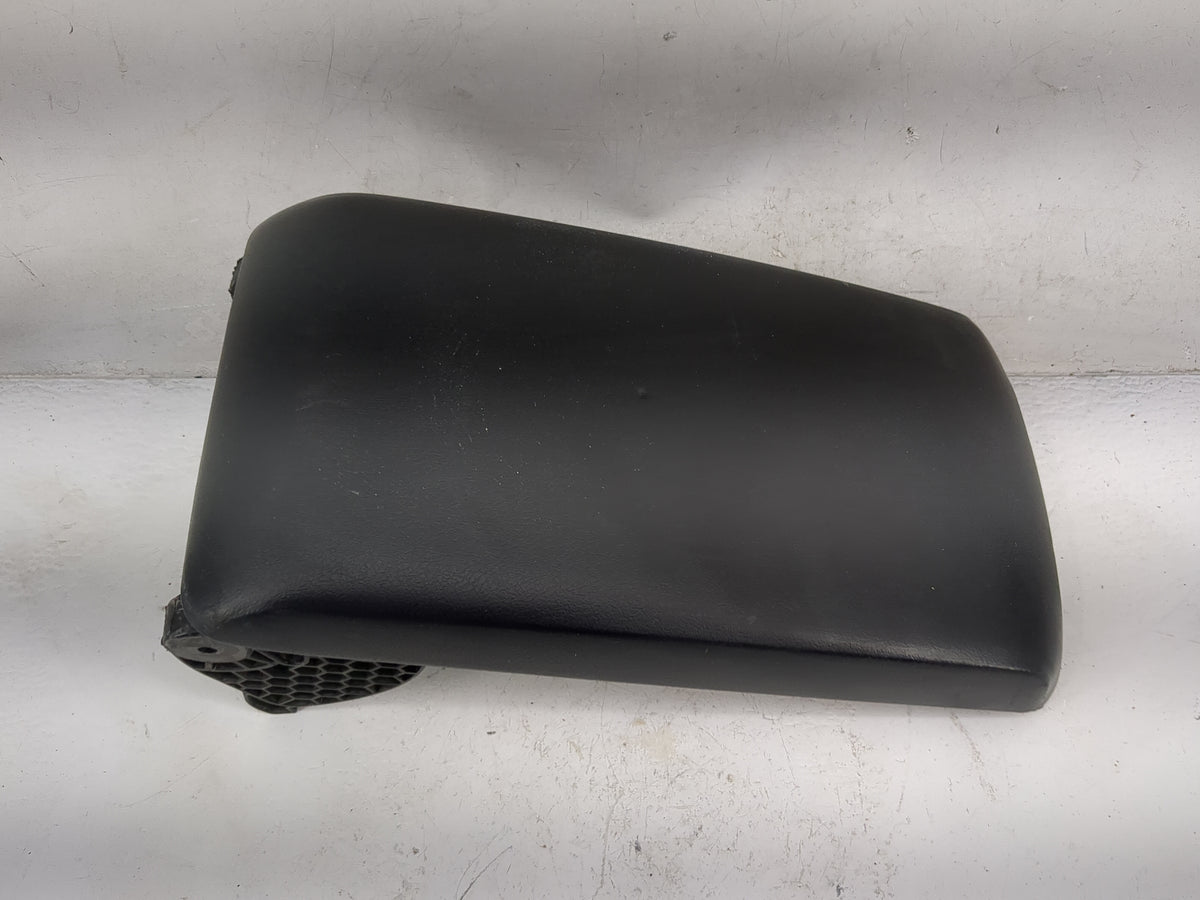 2015 Toyota Camry Center Console Armrest Cover Lid P/N:A1 M0 Fits OEM Used Auto Parts - Oemusedautoparts1.com