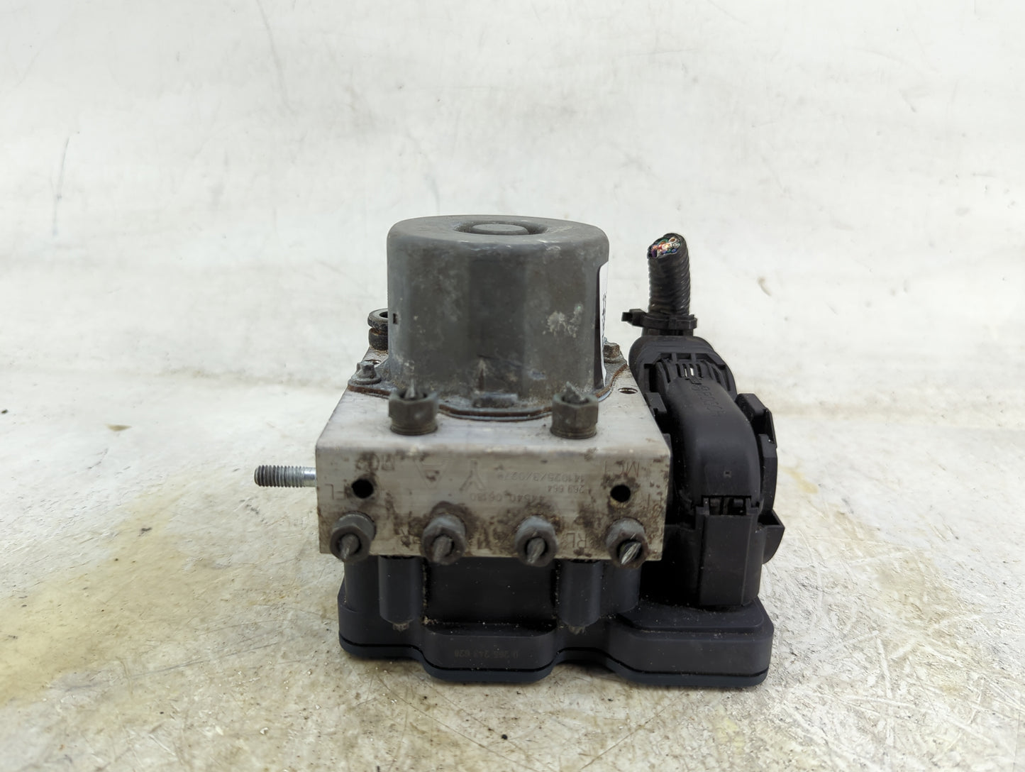 2015-2017 Toyota Camry ABS Pump Control Module Replacement Fits Fits 2015 2016 2017 OEM Used Auto Parts - Oemusedautoparts1.