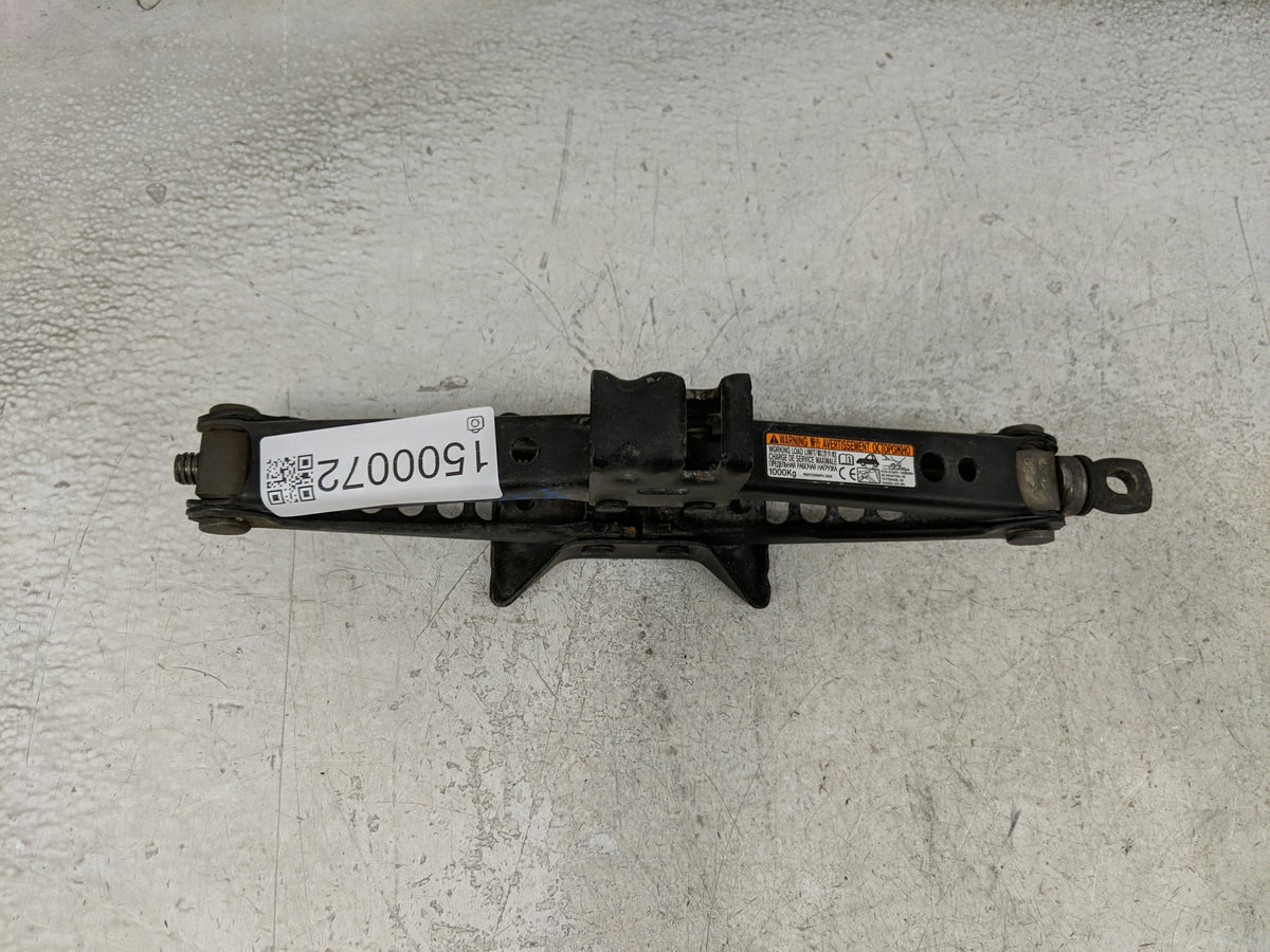 2015 Toyota Camry Spare Scissor Car Jack 1500072 - Oemusedautoparts1.com